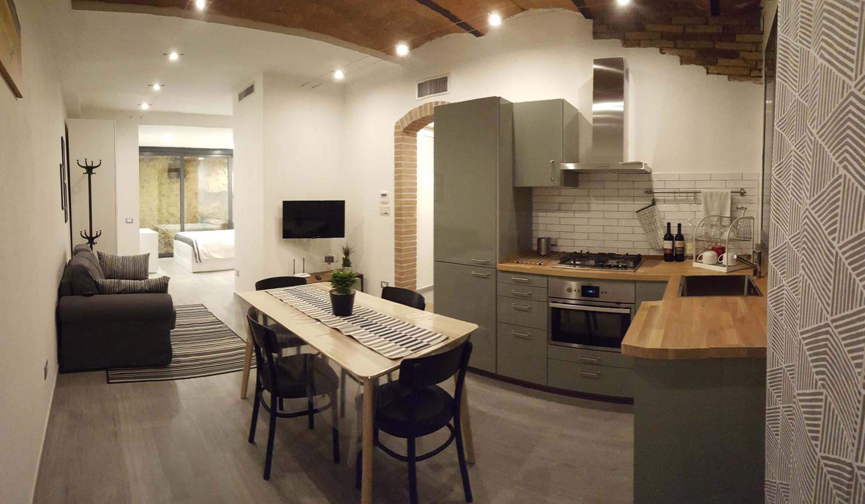 Lucas House view 3