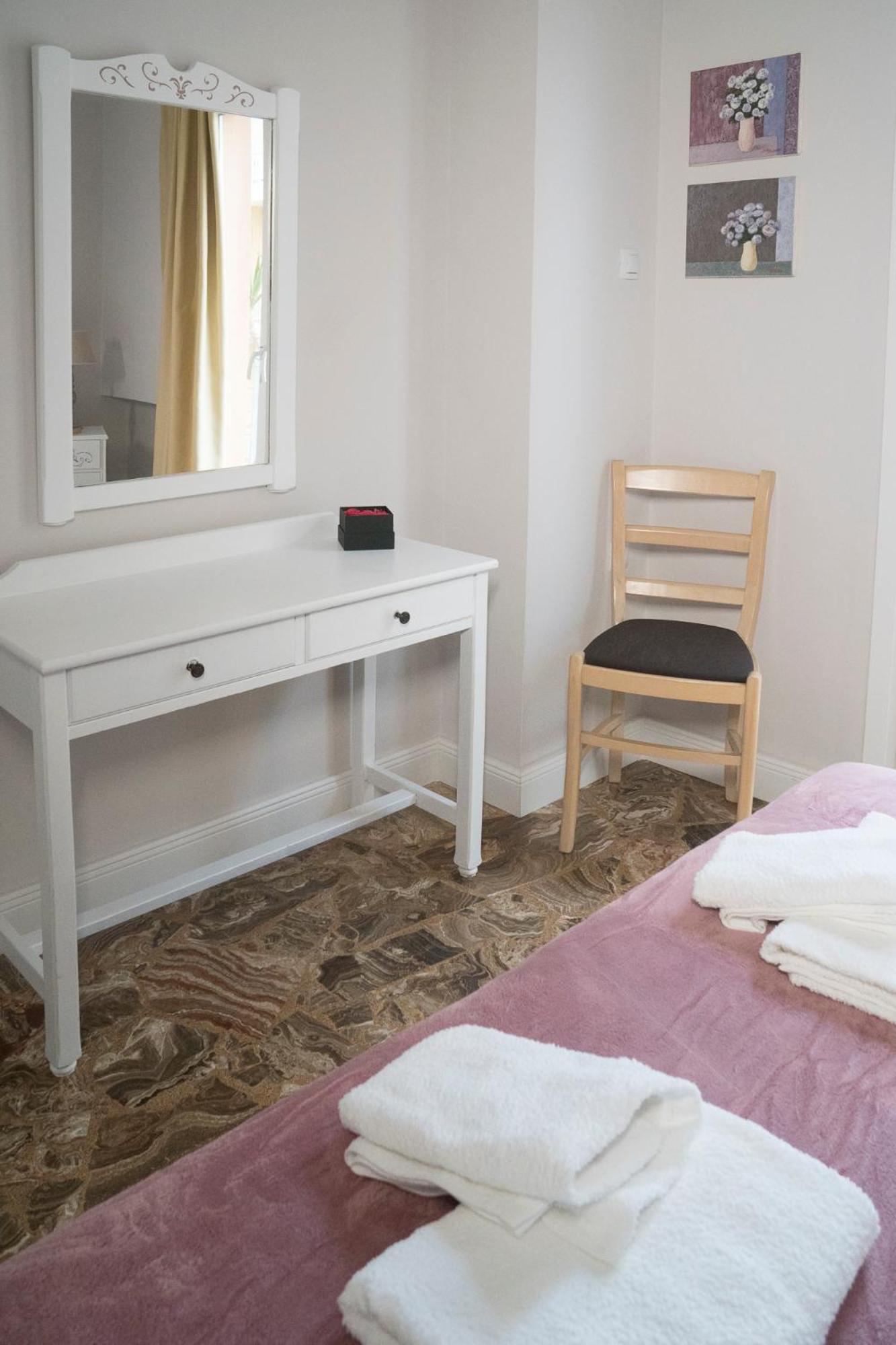 Heraklion Old Port Apartments