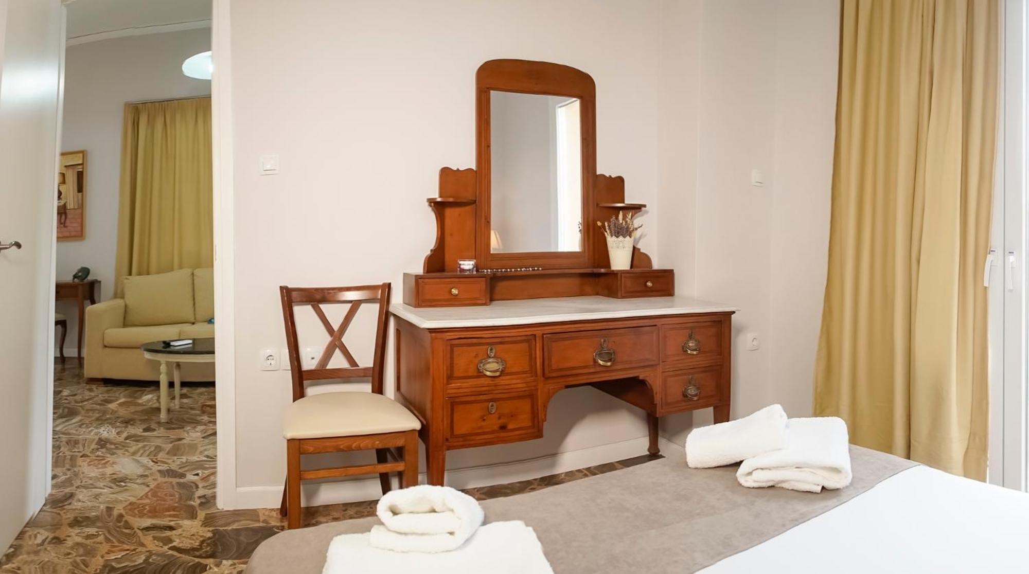 Heraklion Old Port Apartments