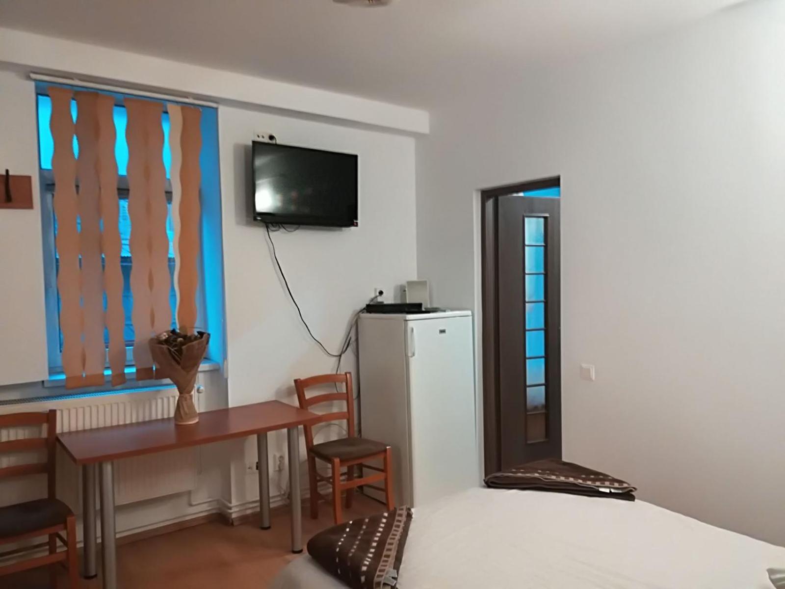 Center Park Apartment view 4
