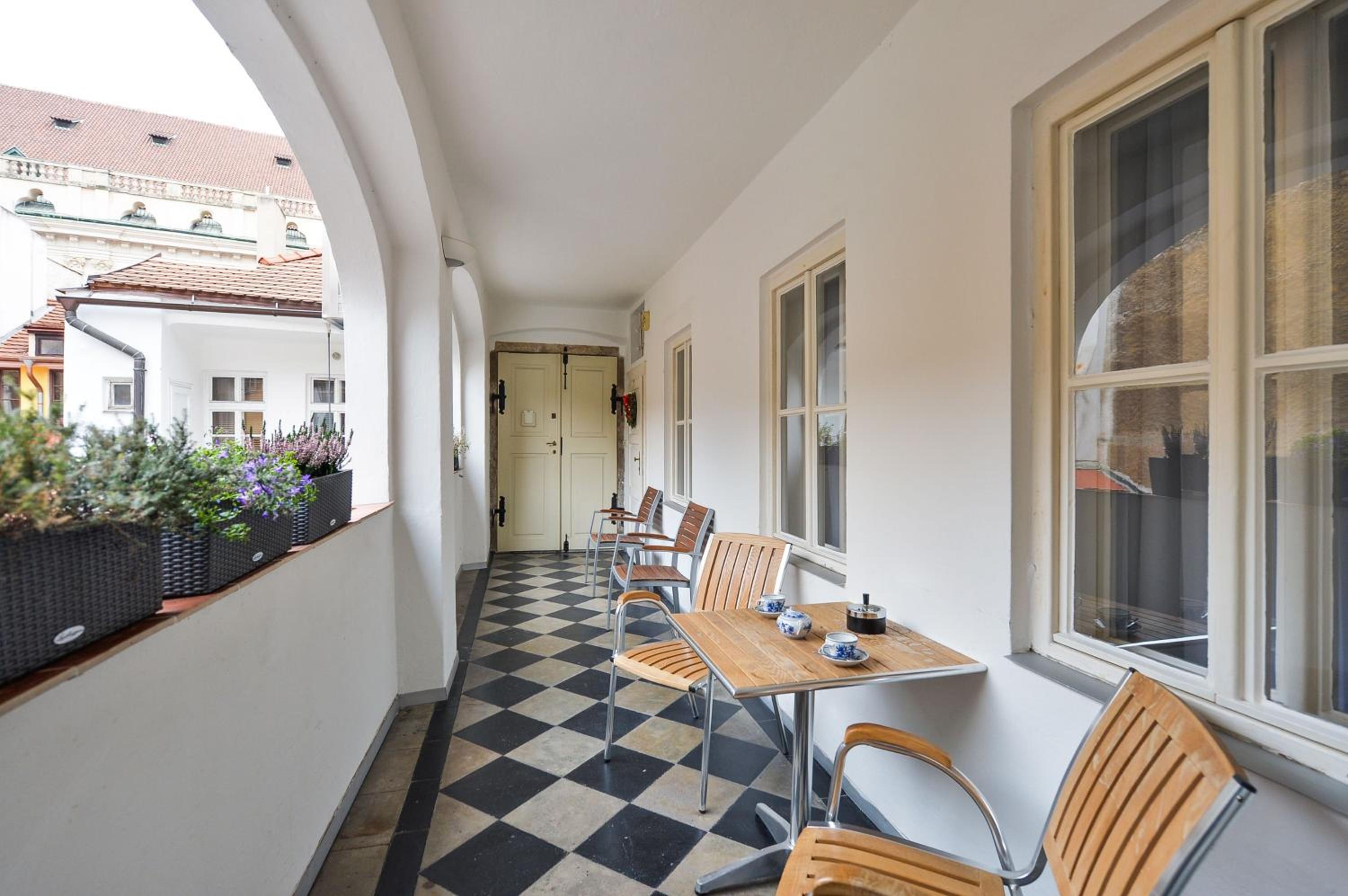 Romantic Apartment Prague near Charles Bridge