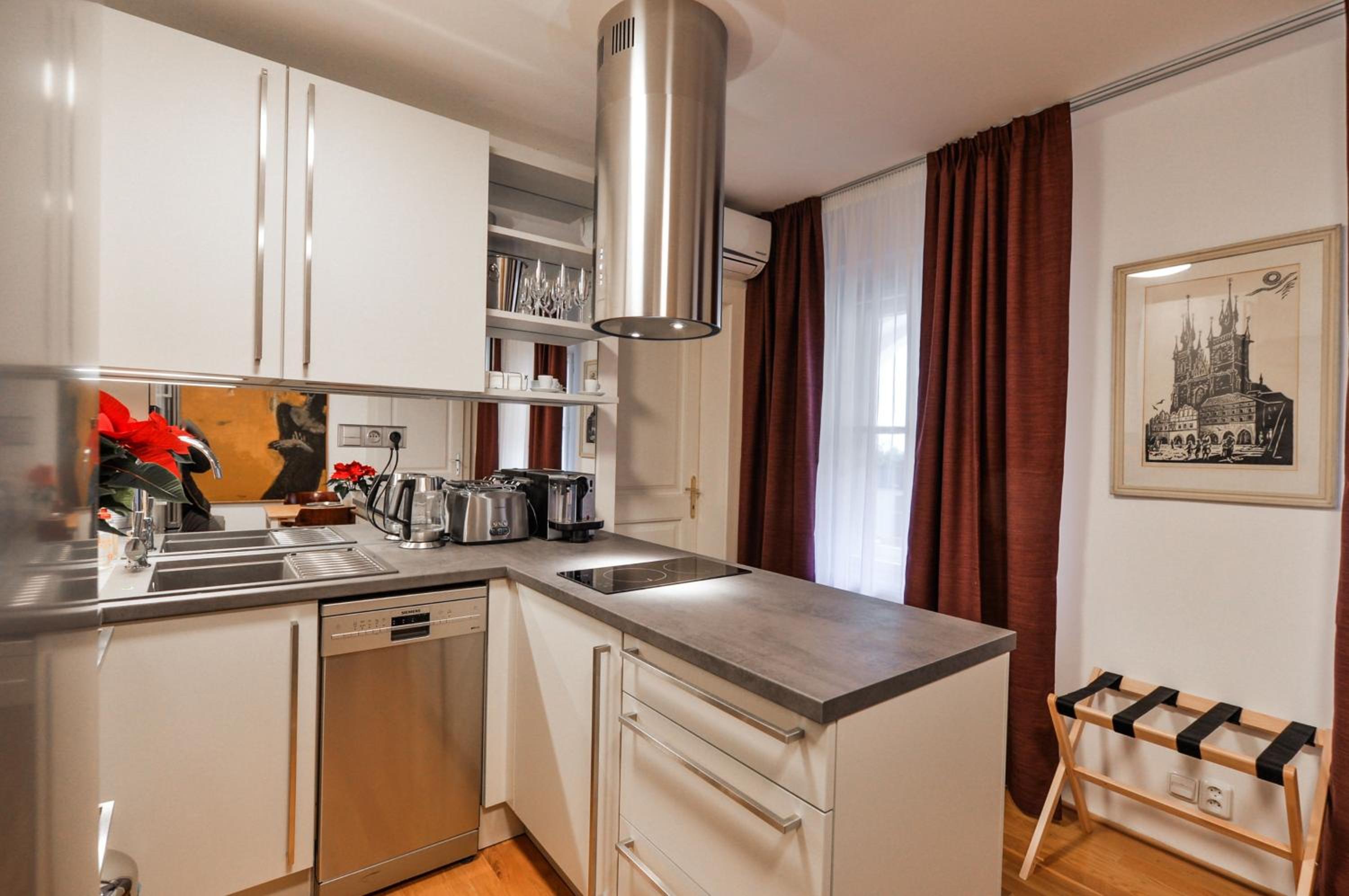 Romantic Apartment Prague near Charles Bridge