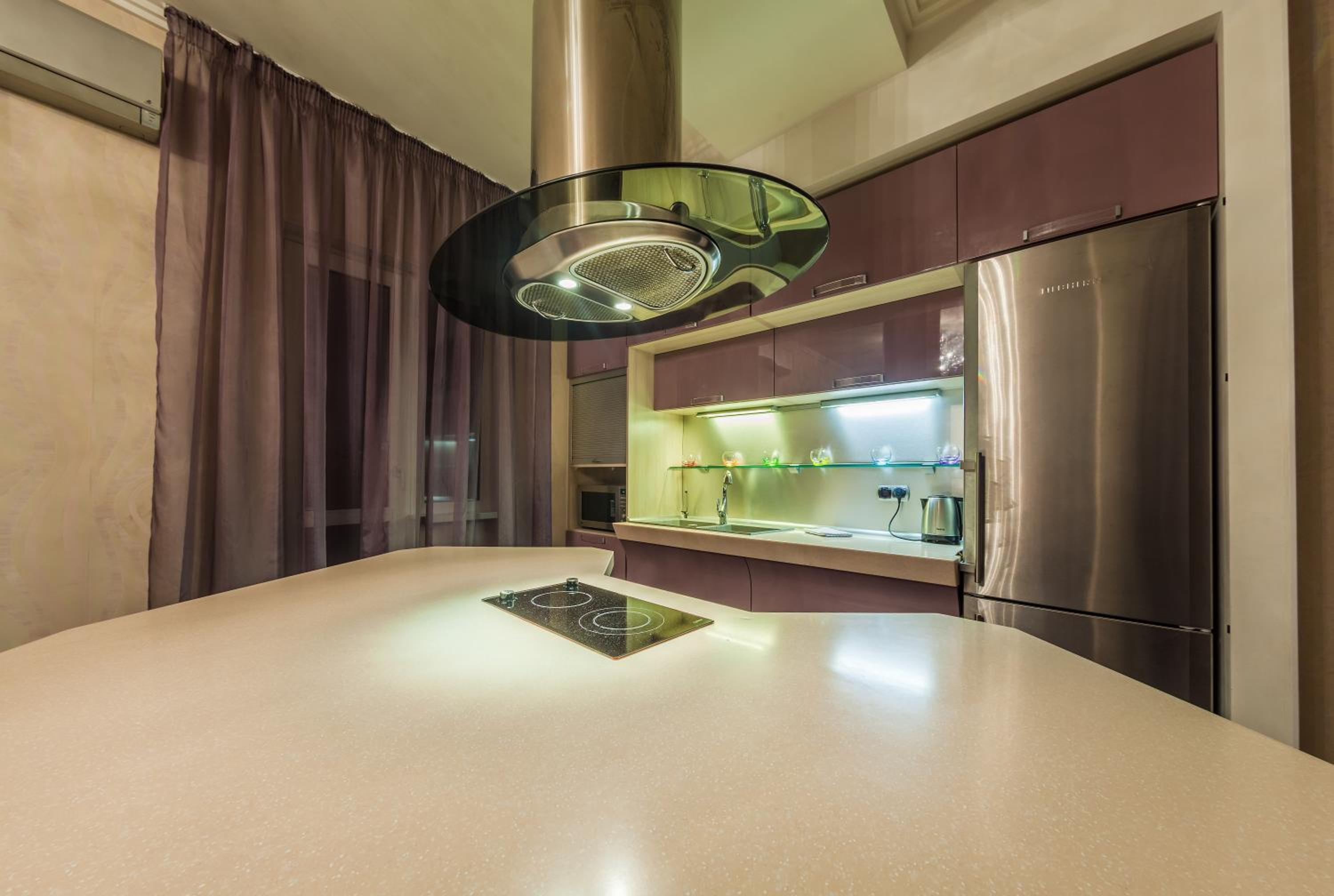 Botanic Towers опалення та світло цілодобово