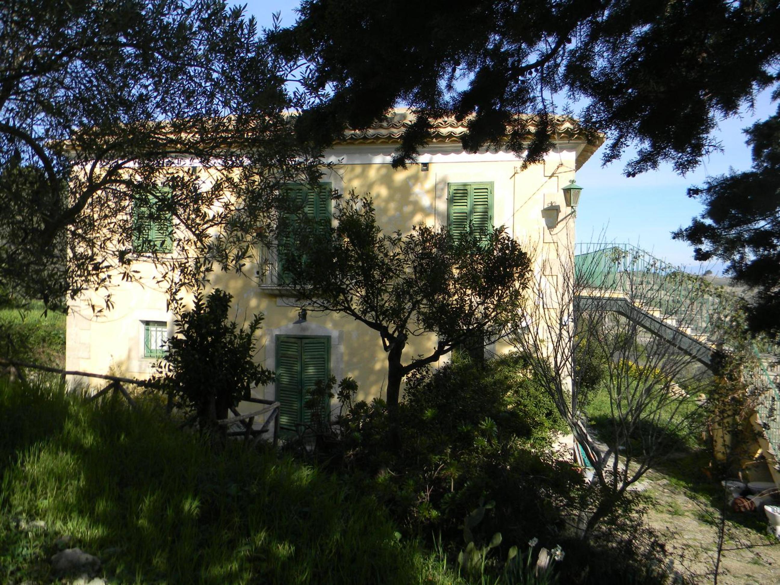 Photo 47