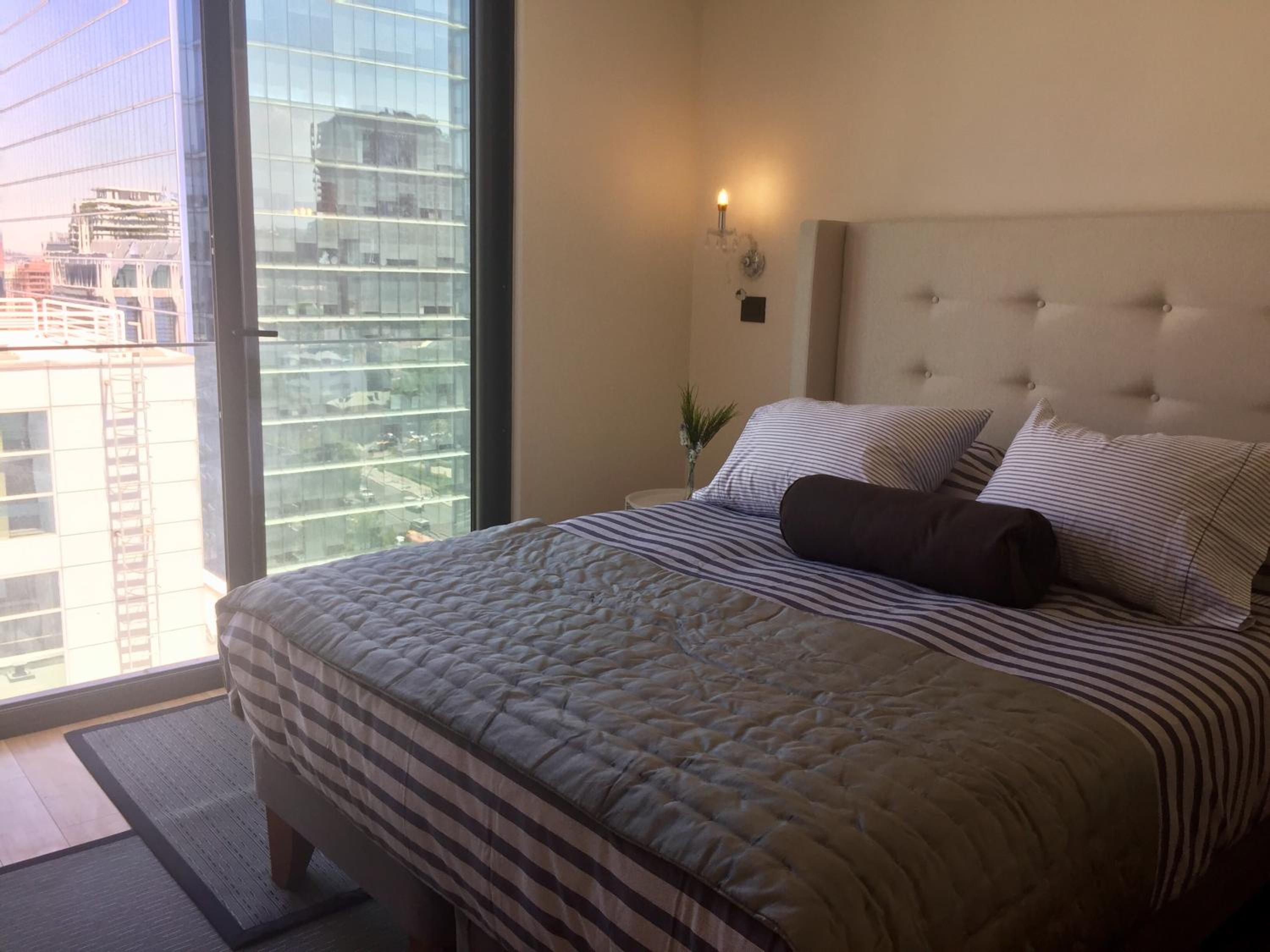Exclusivo y seguro Departamento en El GOLF