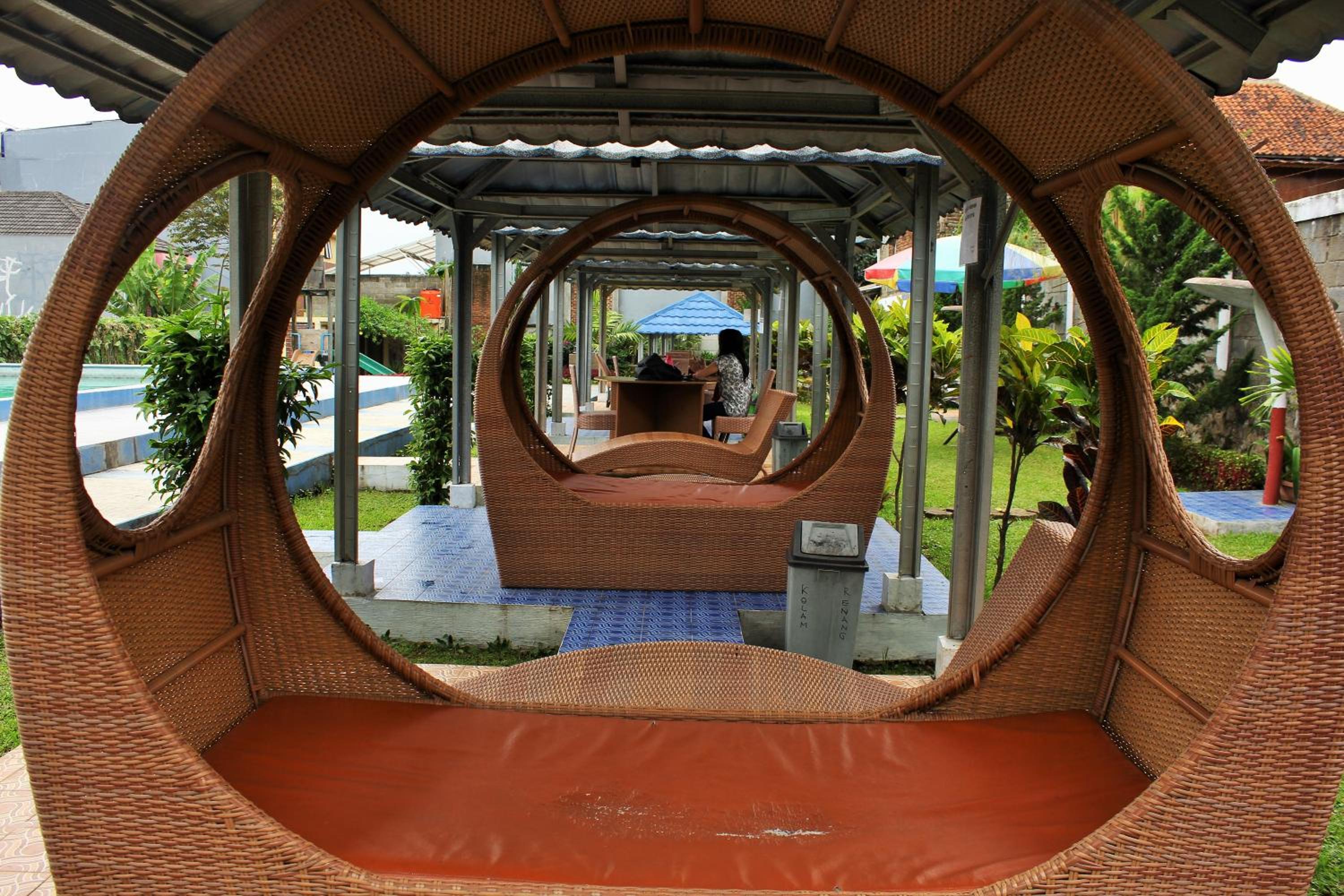 RedDoorz Hostel @ Dago 2 view 4