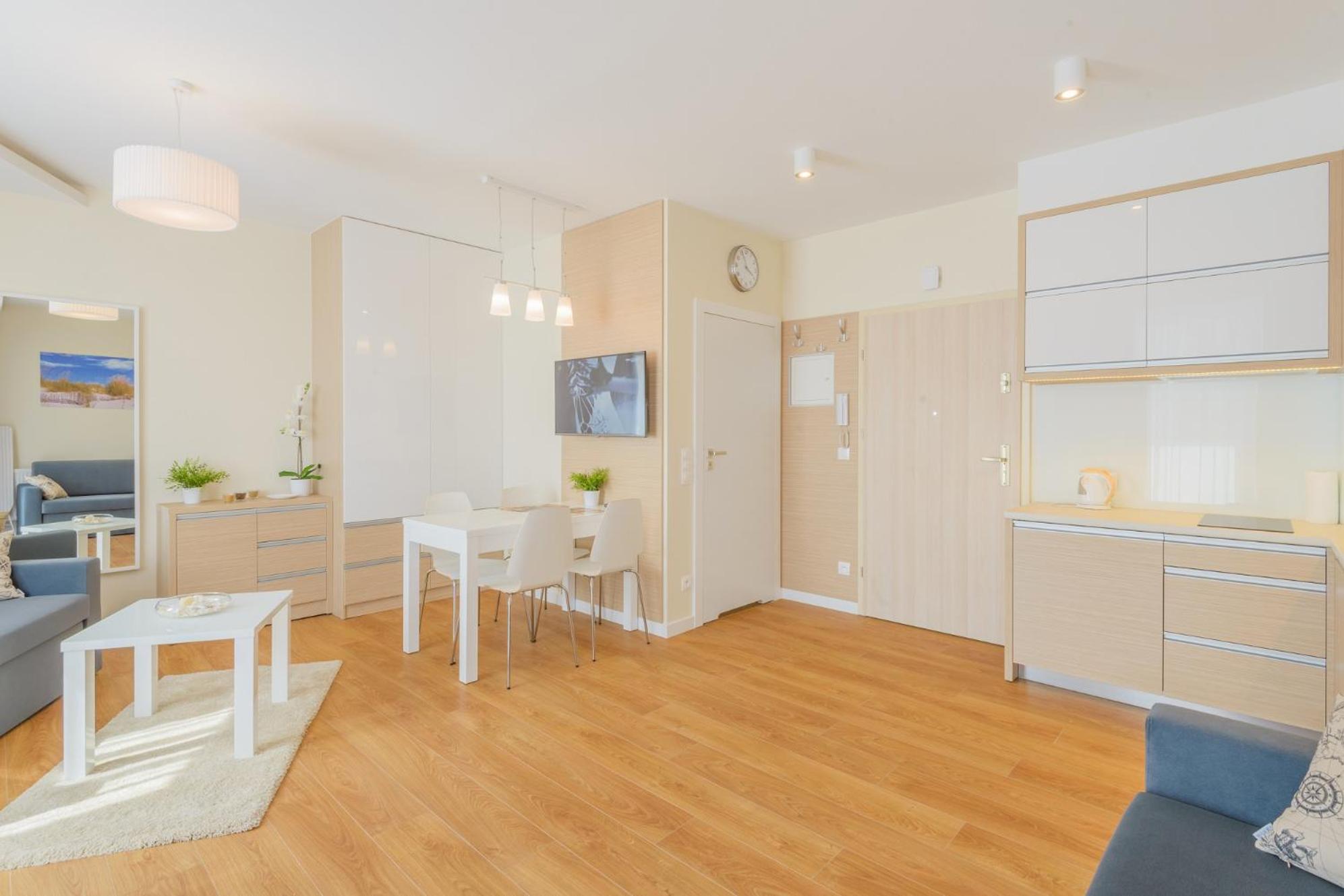 APARTAMENTY MIERZEJA - MARINA, Kąty Rybackie, 100 m od Zalewu Wiślanego, Bezpłatny Meleks