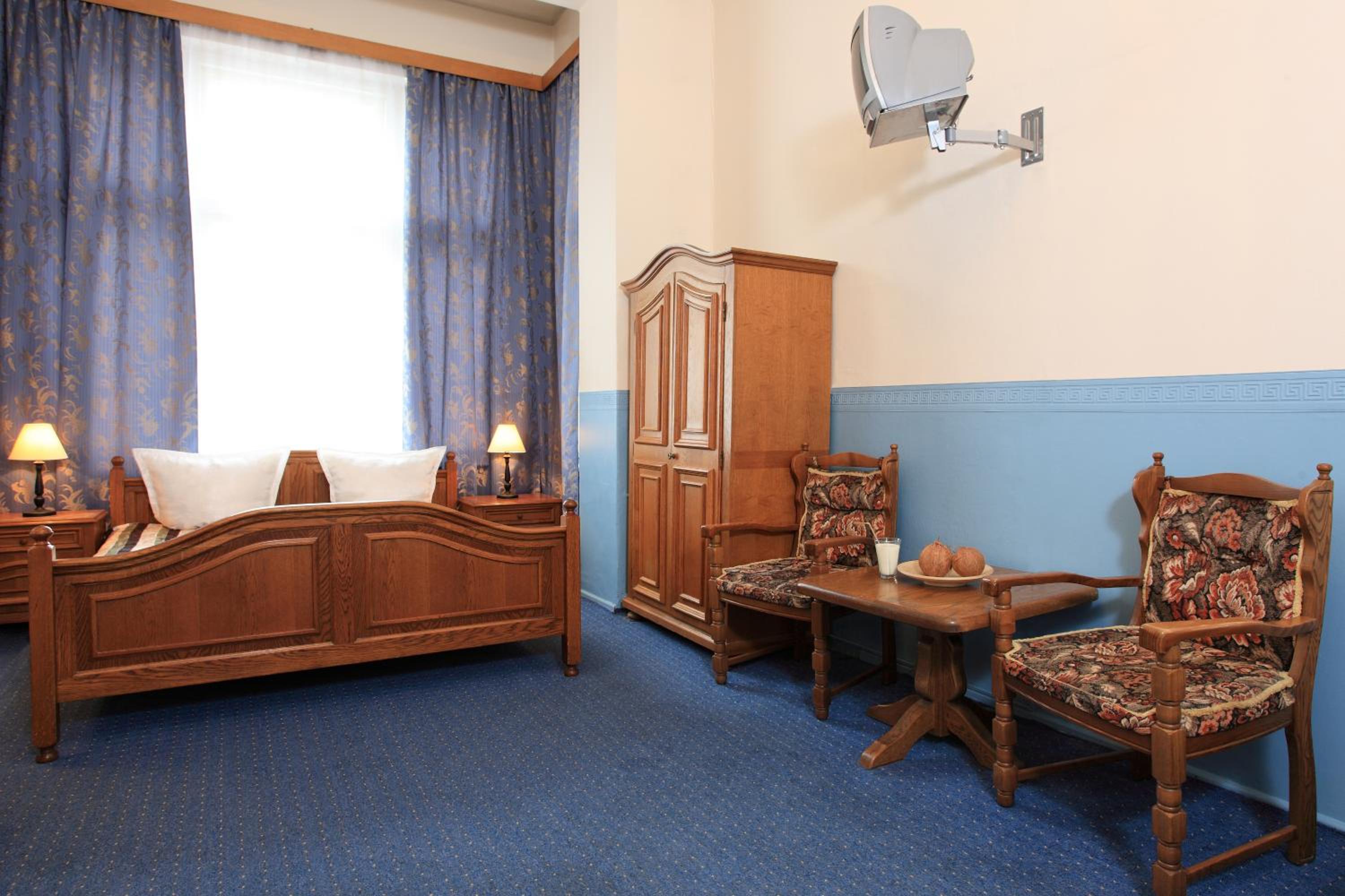 Hotel-Pension Cortina