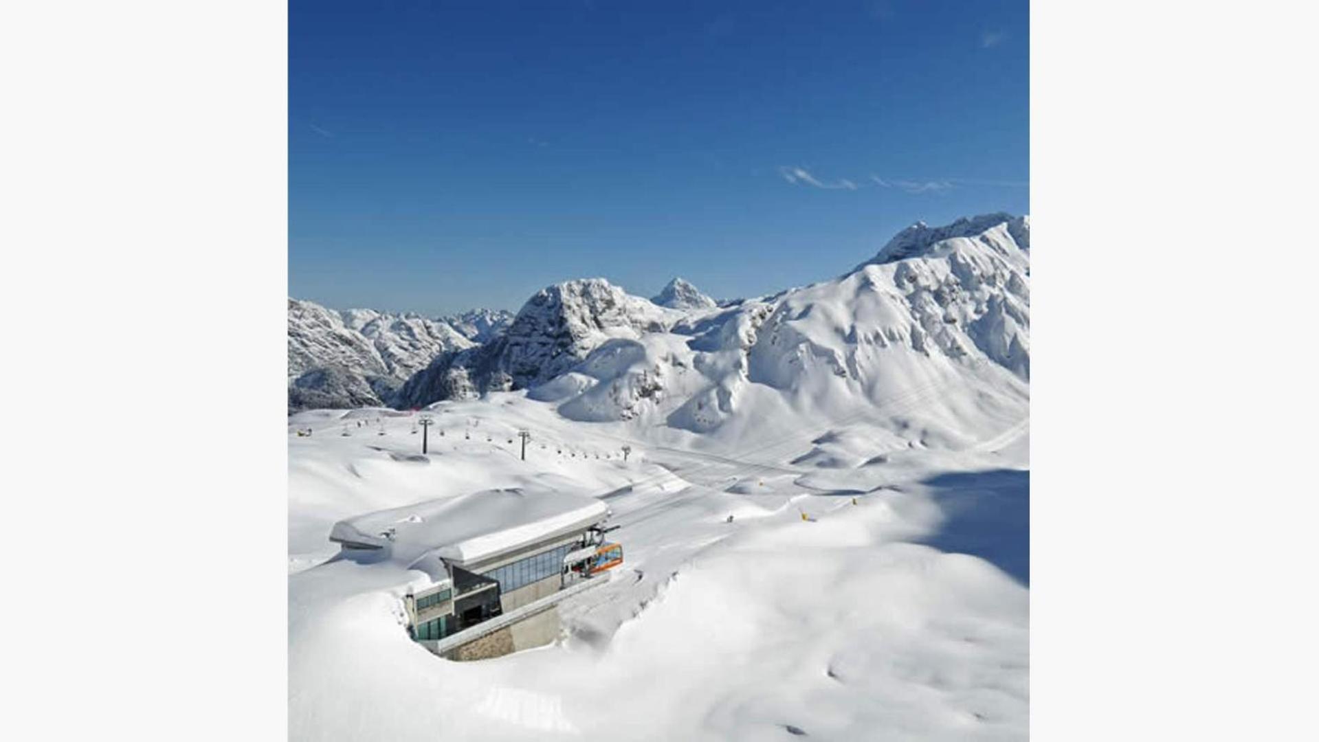 Montasio SELLA NEVEA Condominio Bucaneve TARVISIO ITALY view 5