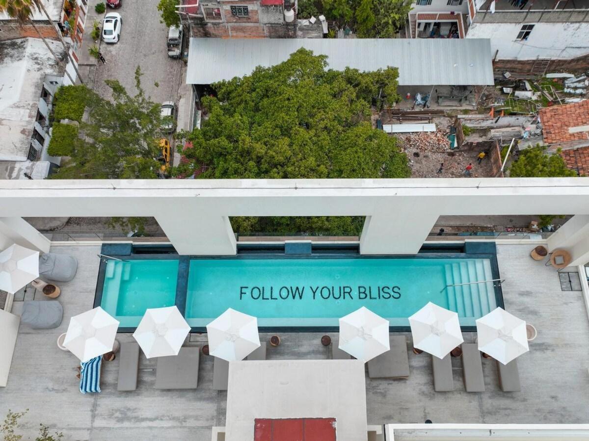 Blissful Ocean-View Penthouse with Rooftop Pool