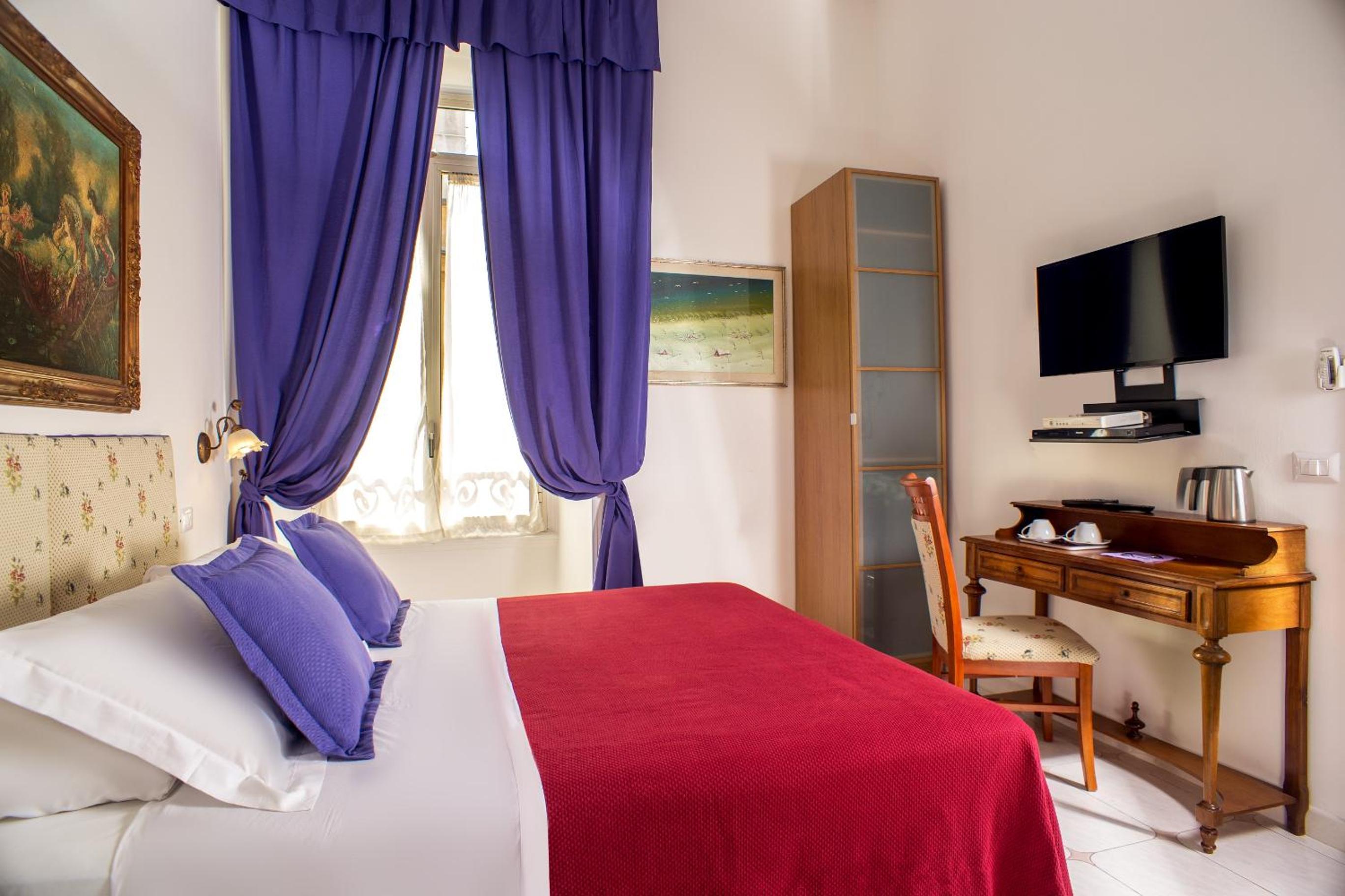 Roma Central Guest House