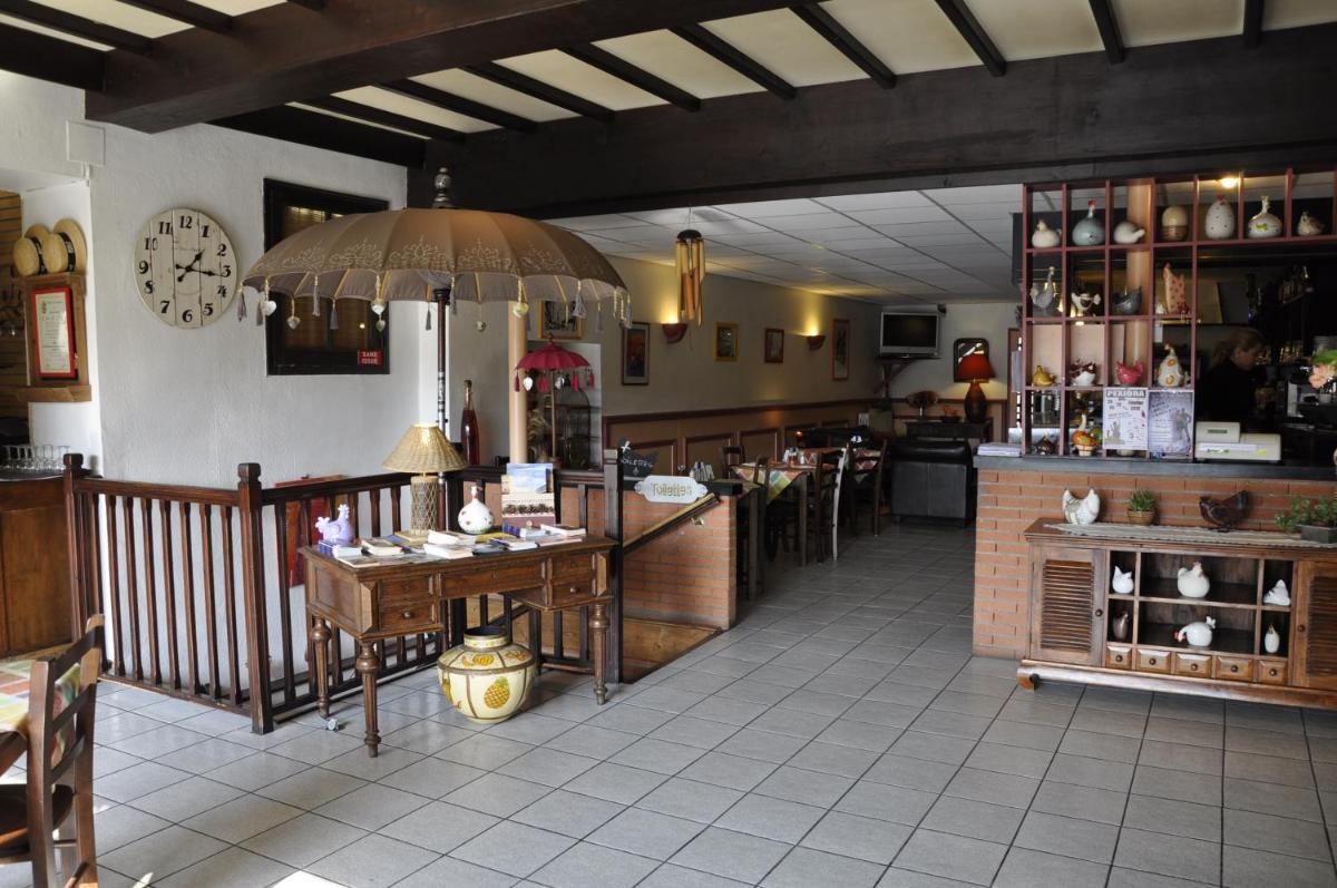 restaurant