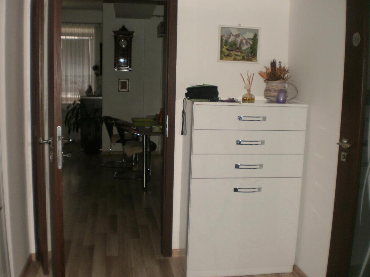 AKI - 2 +KK view 3