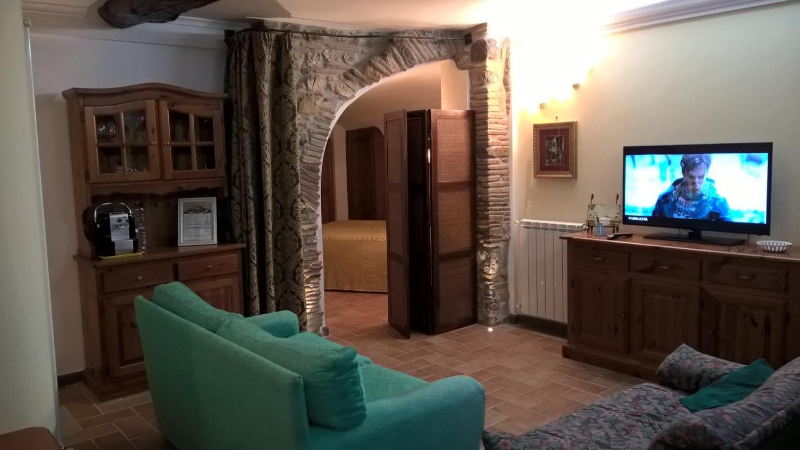 Casa Mary di Apricus view 3