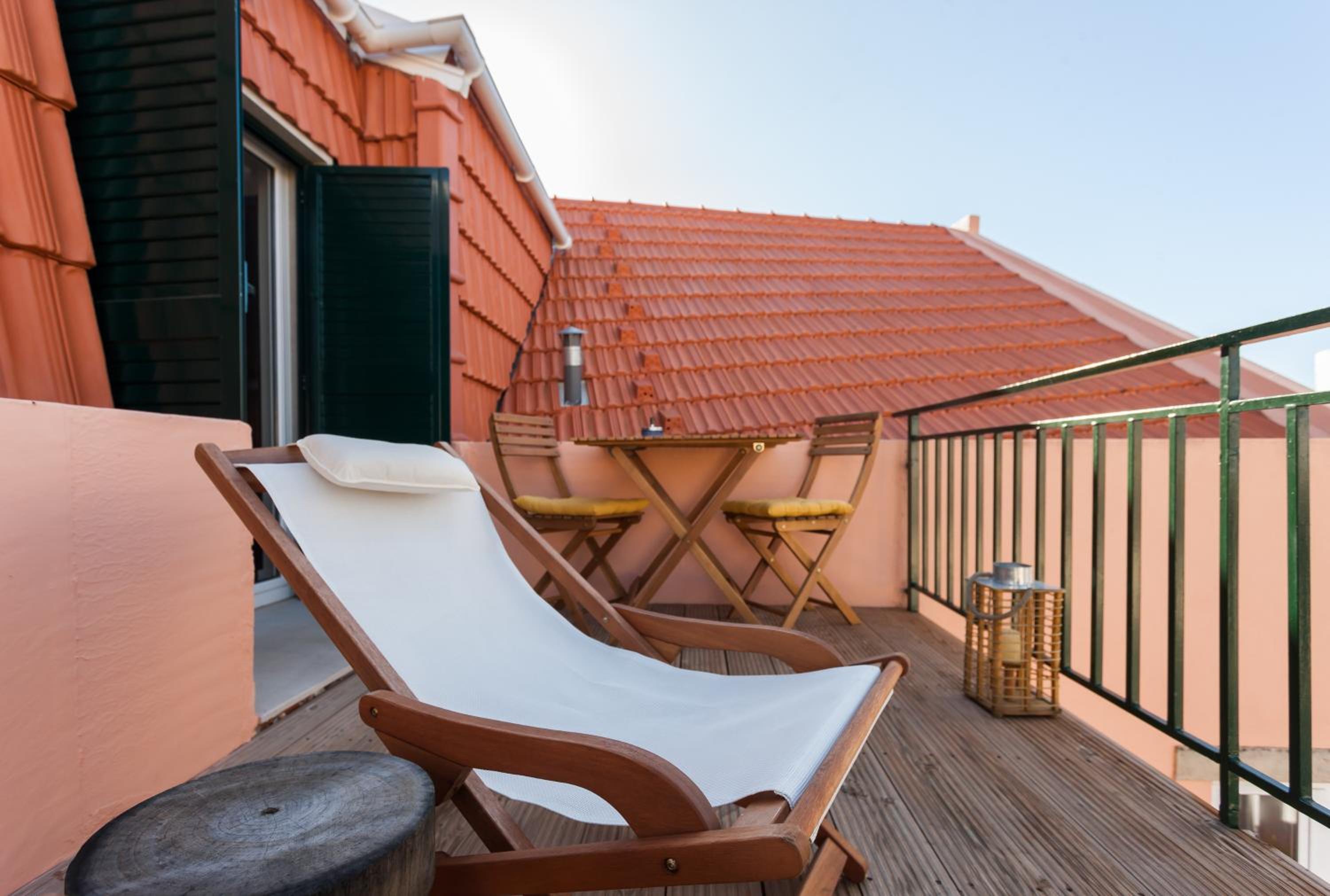 Bairrus Lisbon Apartments - Principe Real/Brick view 3