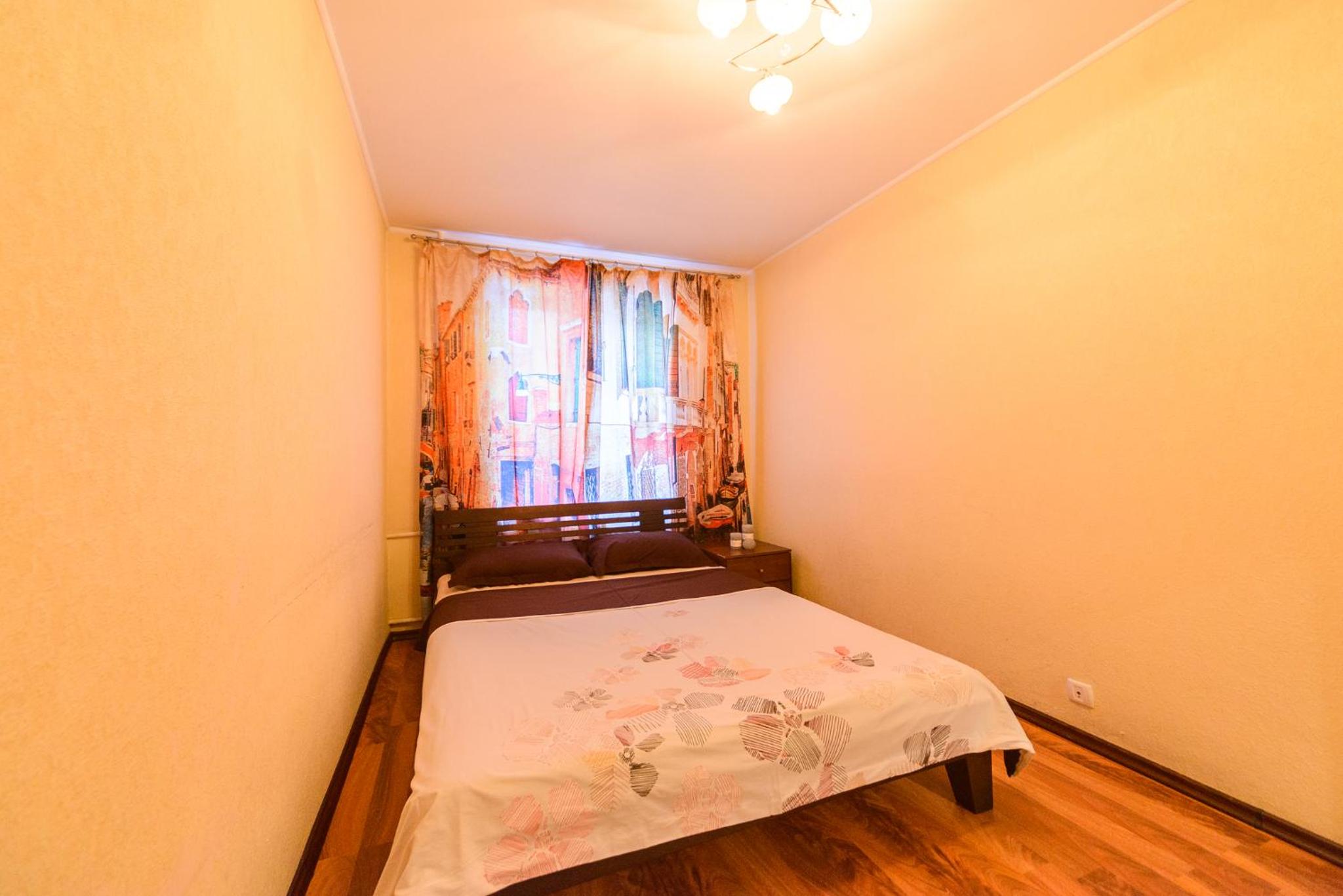 Apartment on Hryhoriia Chuprynky view 2