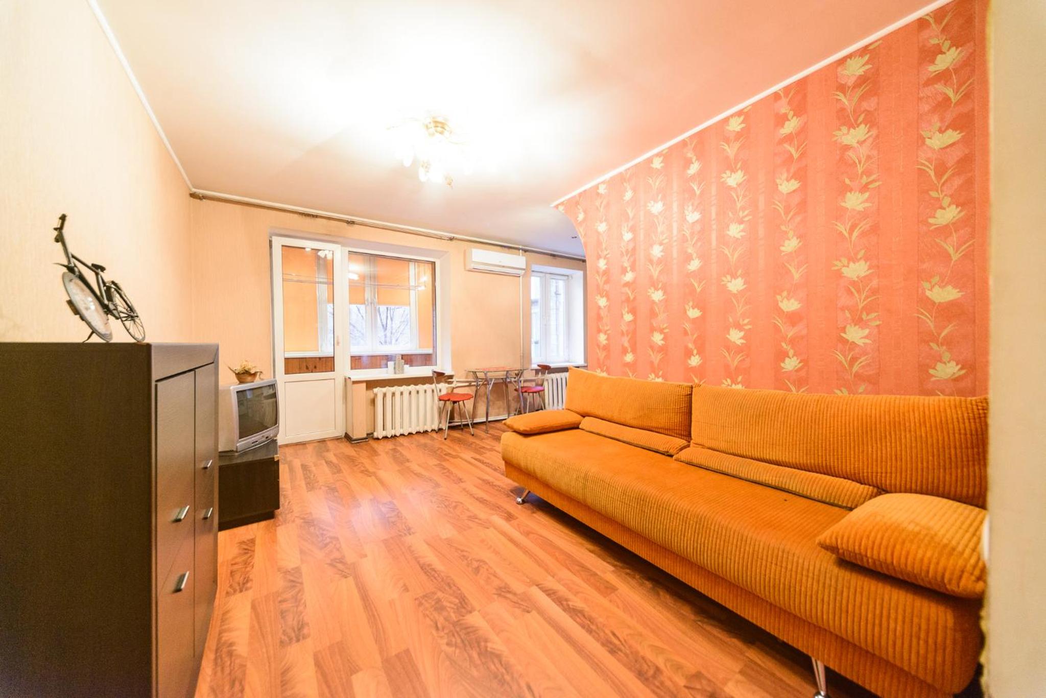 Apartment on Hryhoriia Chuprynky view 5
