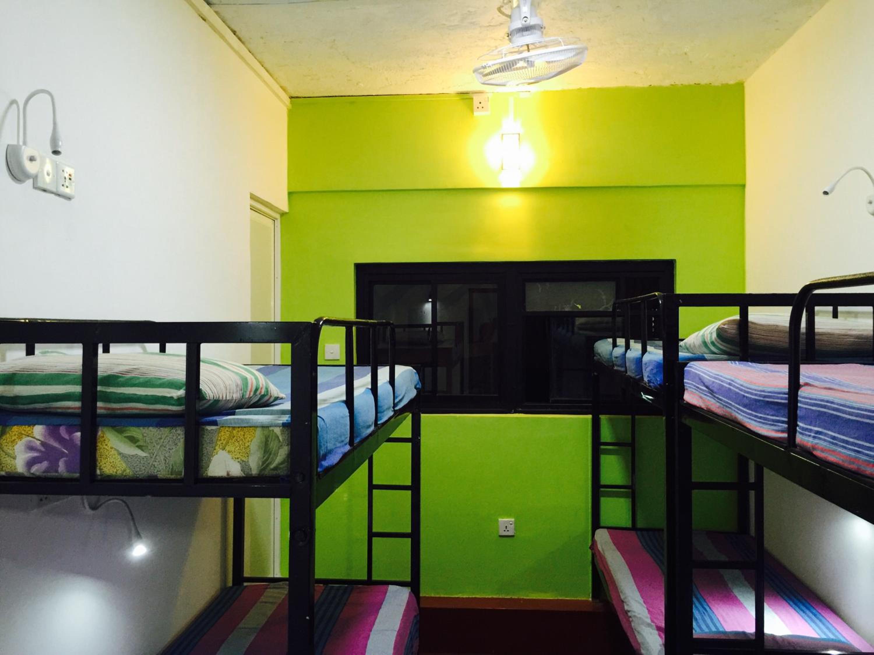 Colombo Downtown Monkey Backpackers Hostel