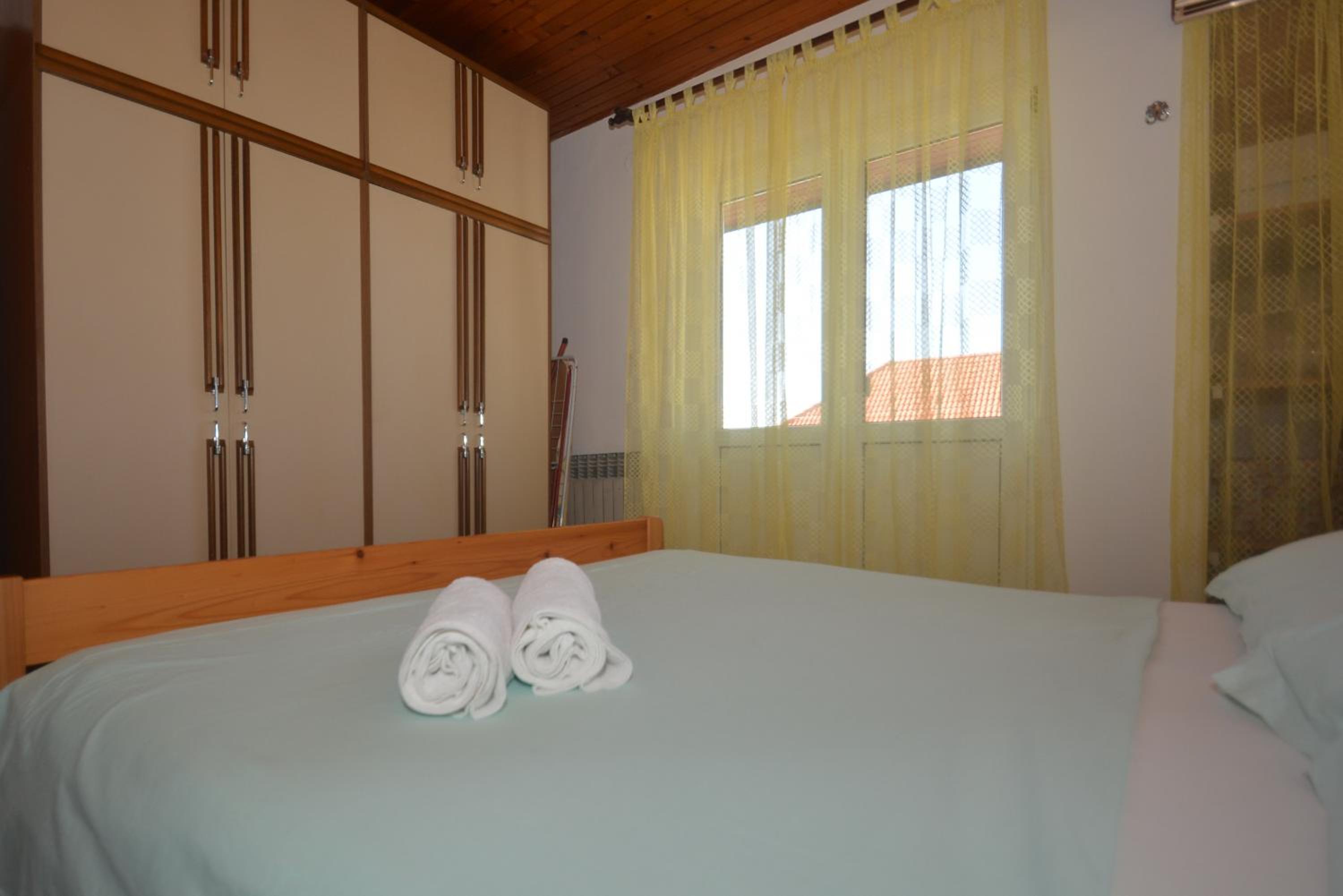 Apartment Mimica-Croatia , Omis , Center view 2