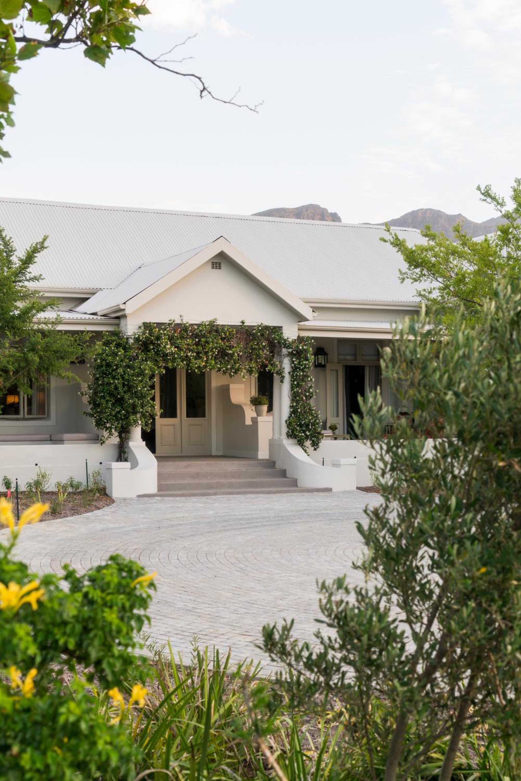 Cape Vue Country House