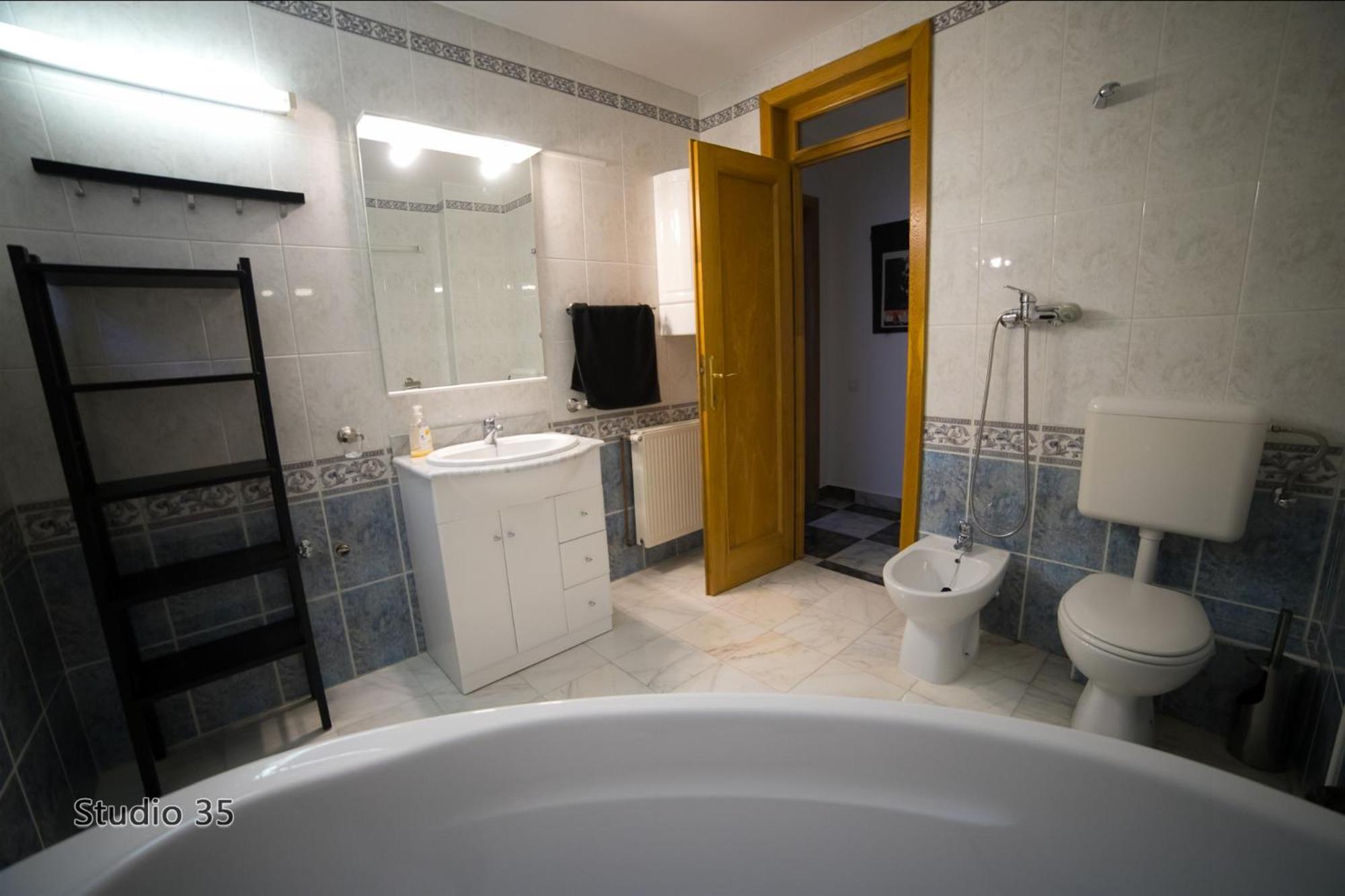 Studio 35 Busteni