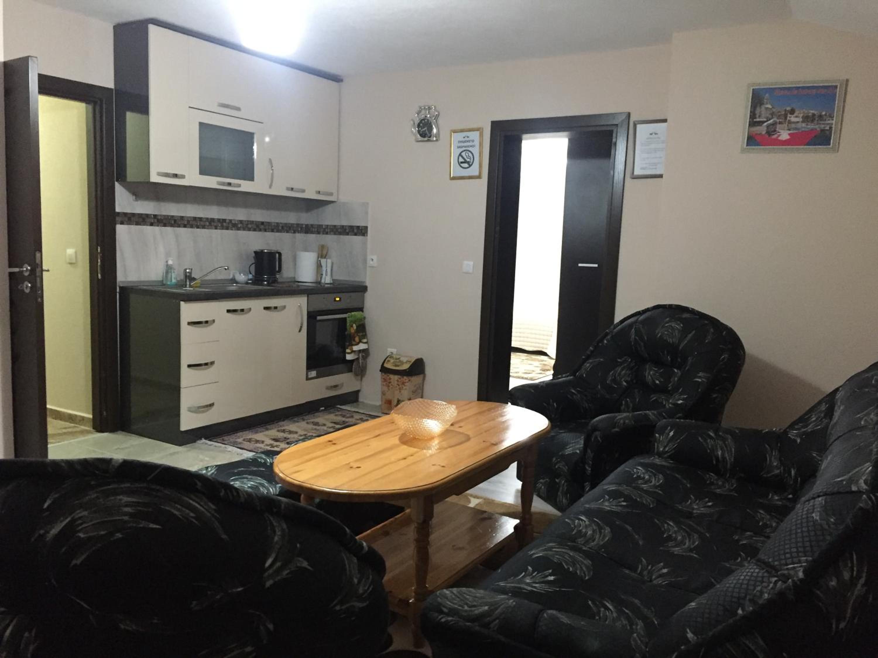 Elenite Guesthouse