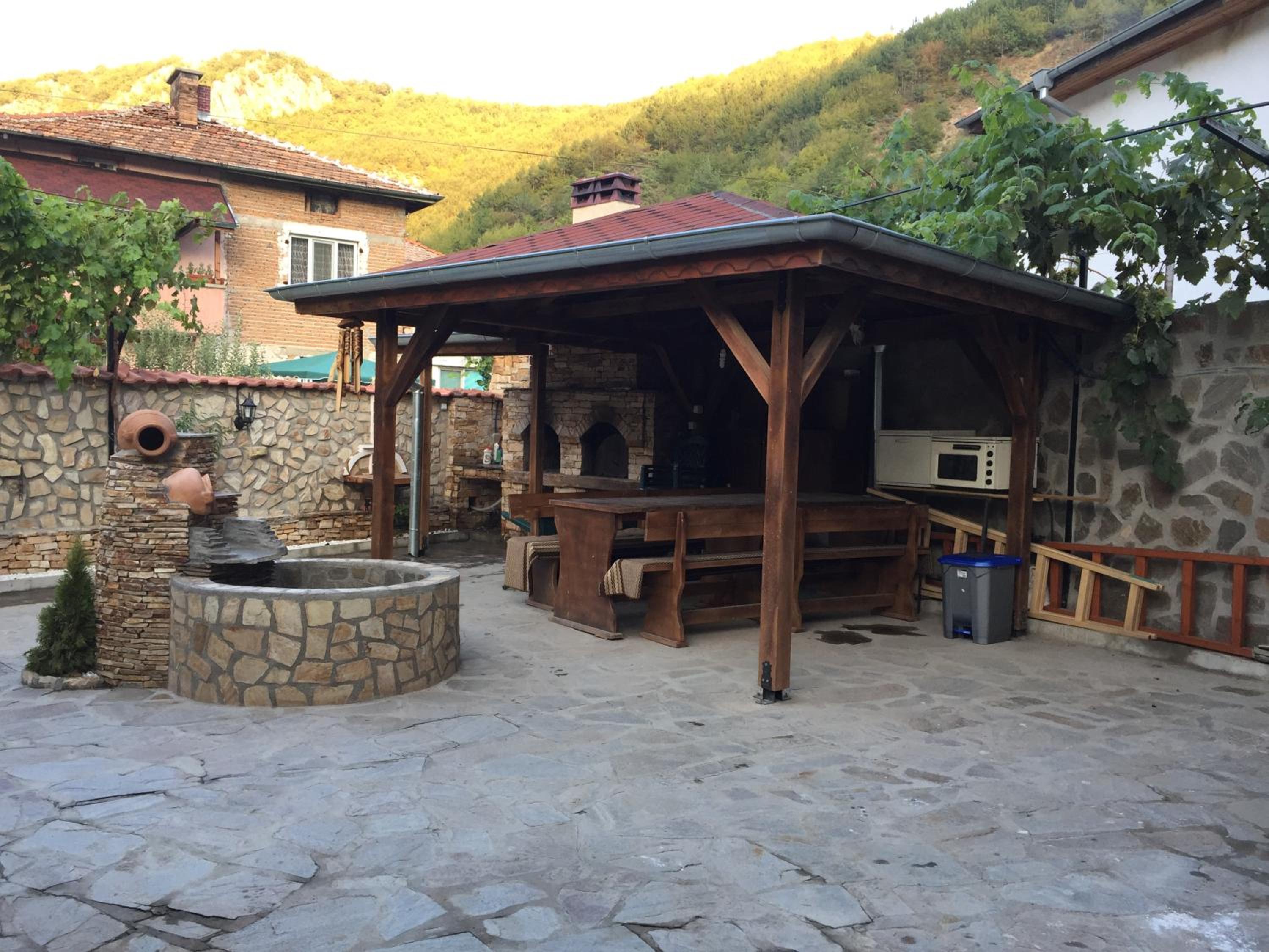 Elenite Guesthouse