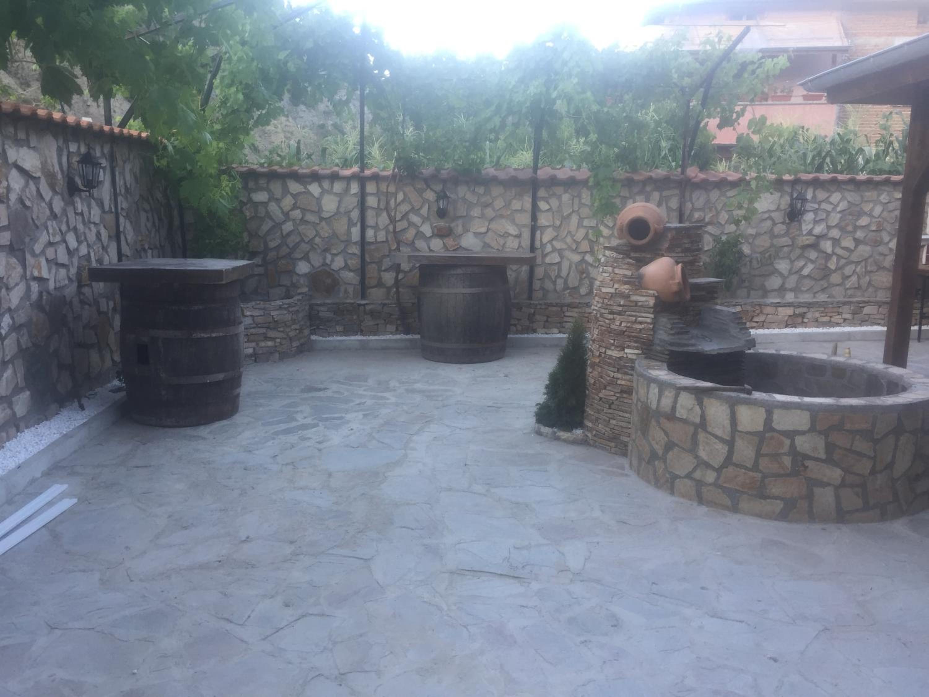 Elenite Guesthouse