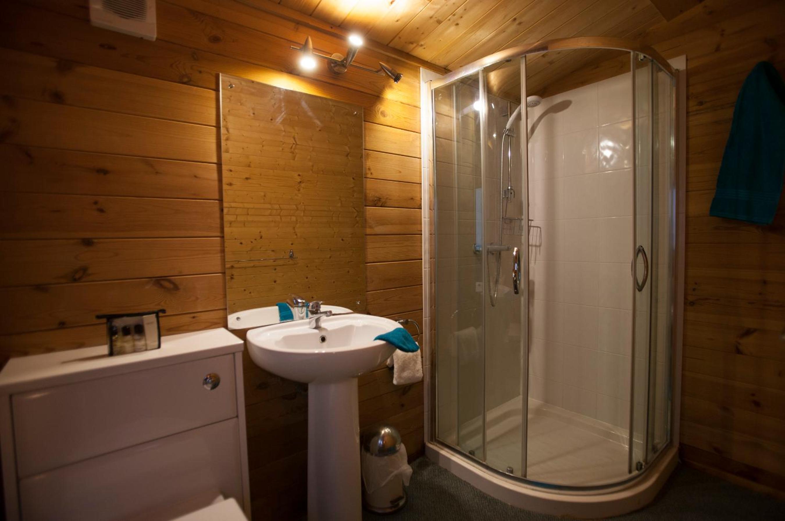 Basingstoke Vacations - West View Lodge - Property Image 5