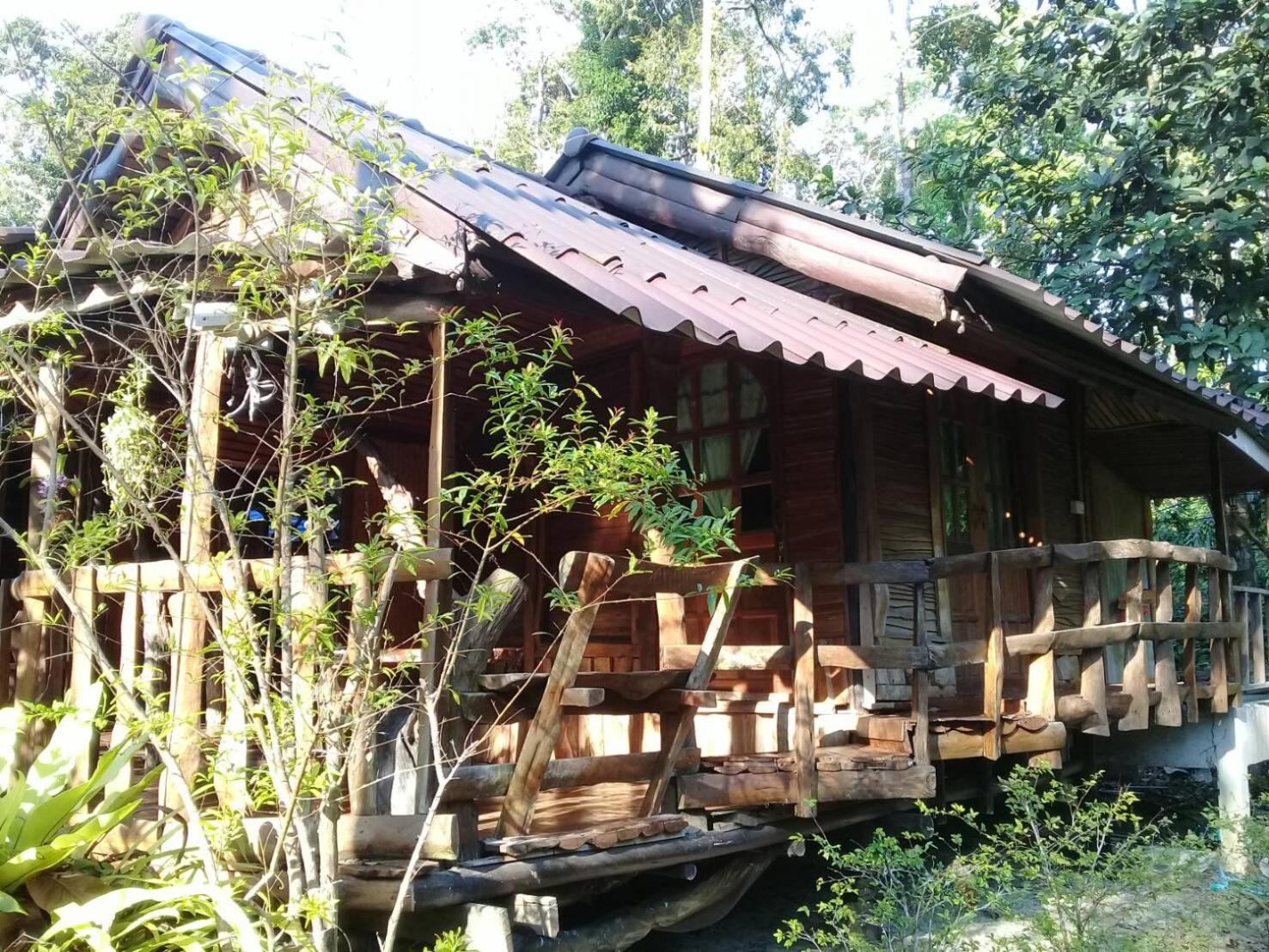 Koh Kood Little Hut view 4