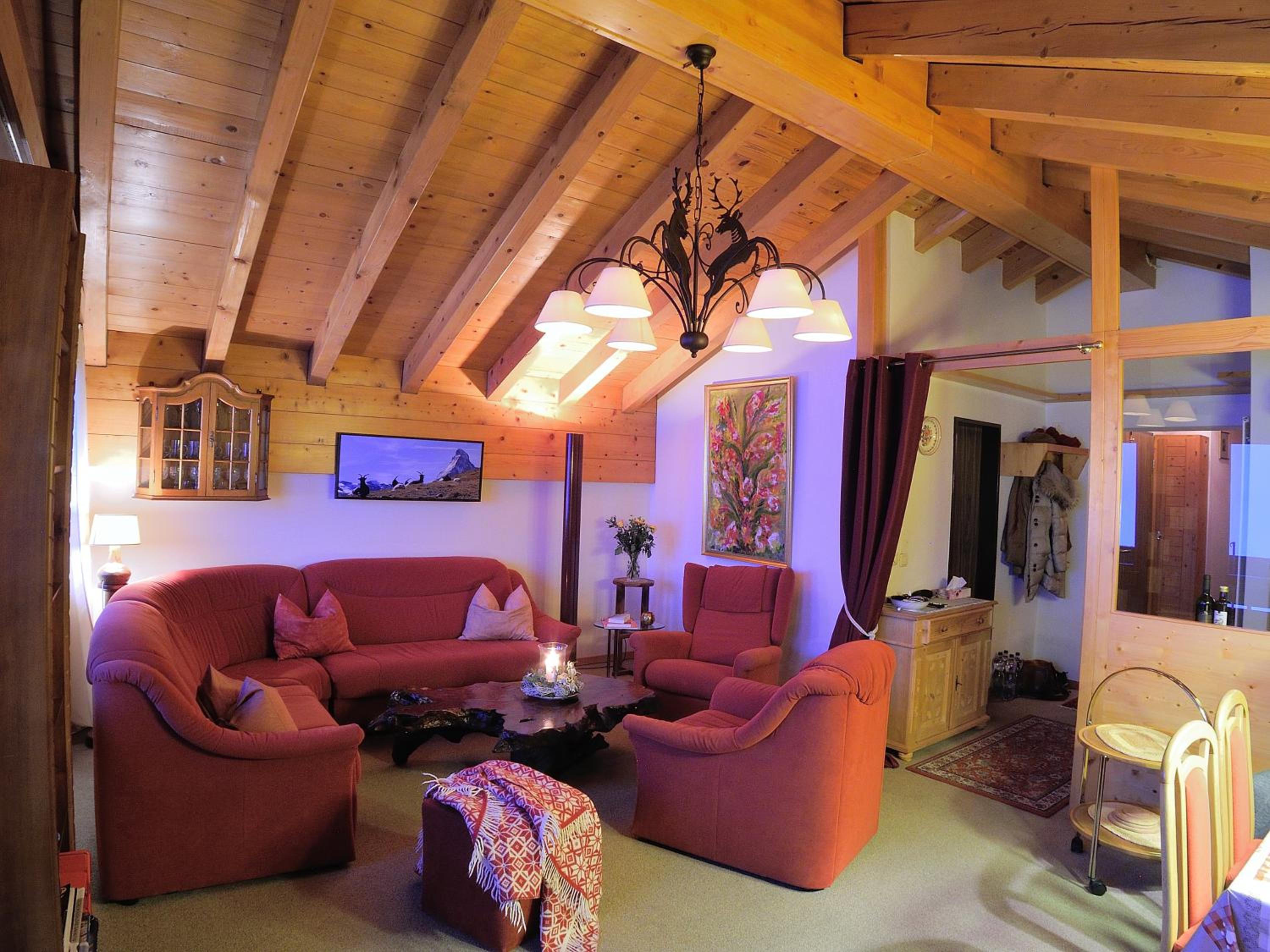 Cosy 3.5 pièce à Täsch view 2