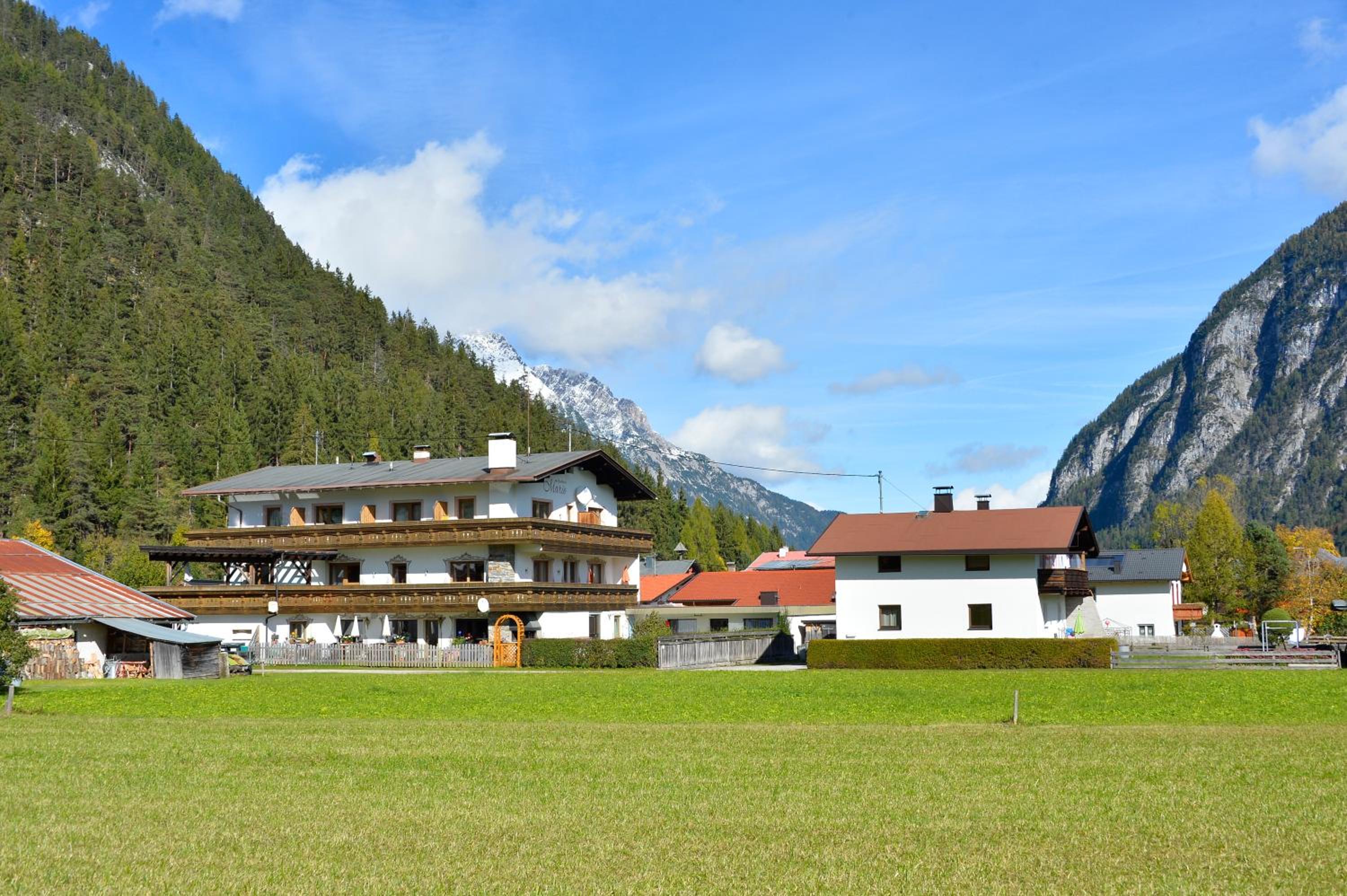 Pension und Apartments Landhaus Marie