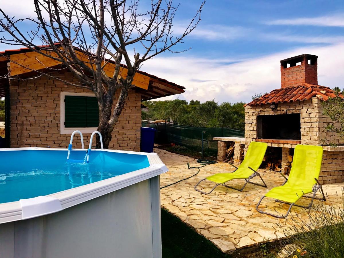Romantic Villa Cherry view 3