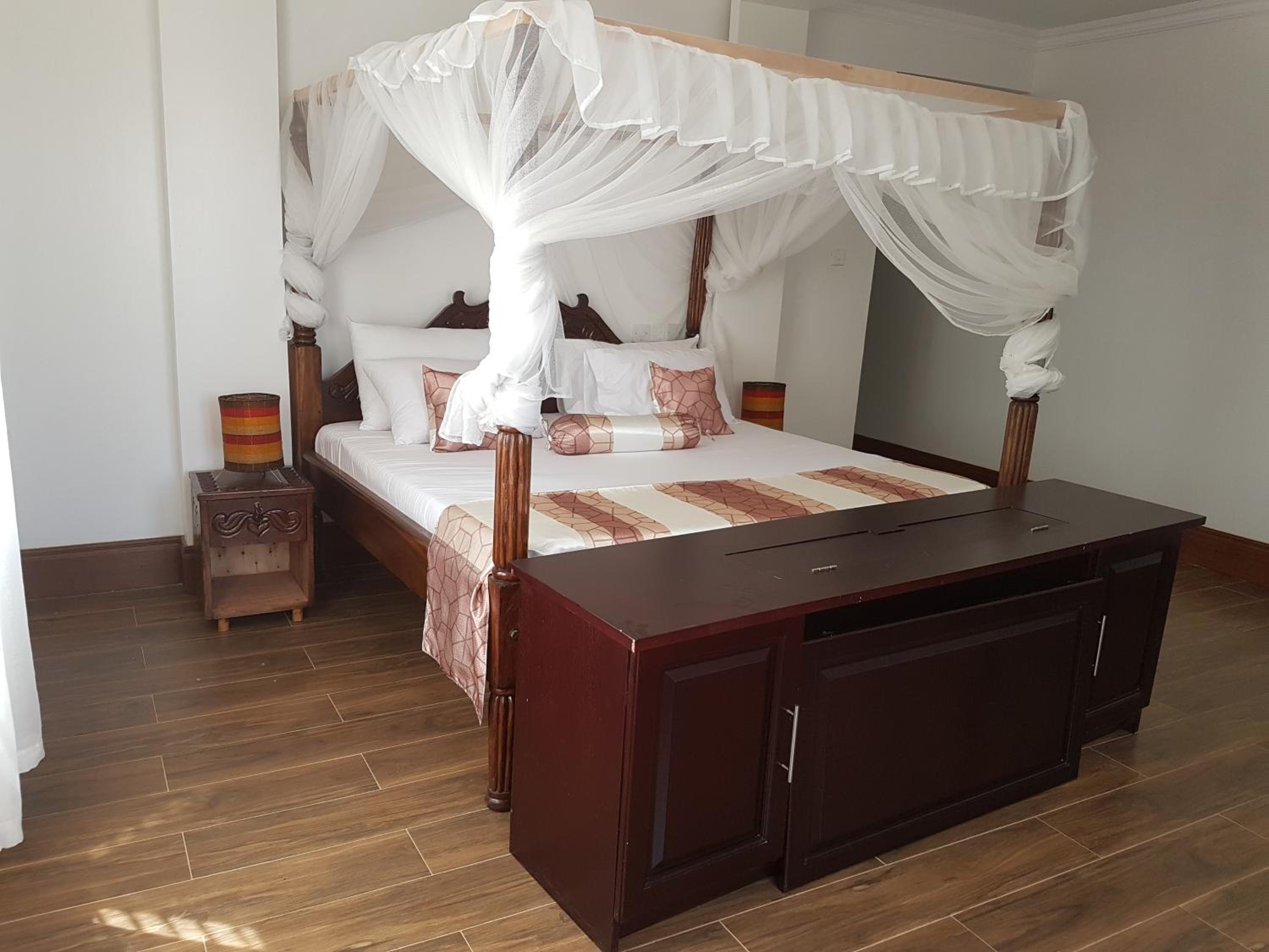 Queens Chateau Boutique Villa
