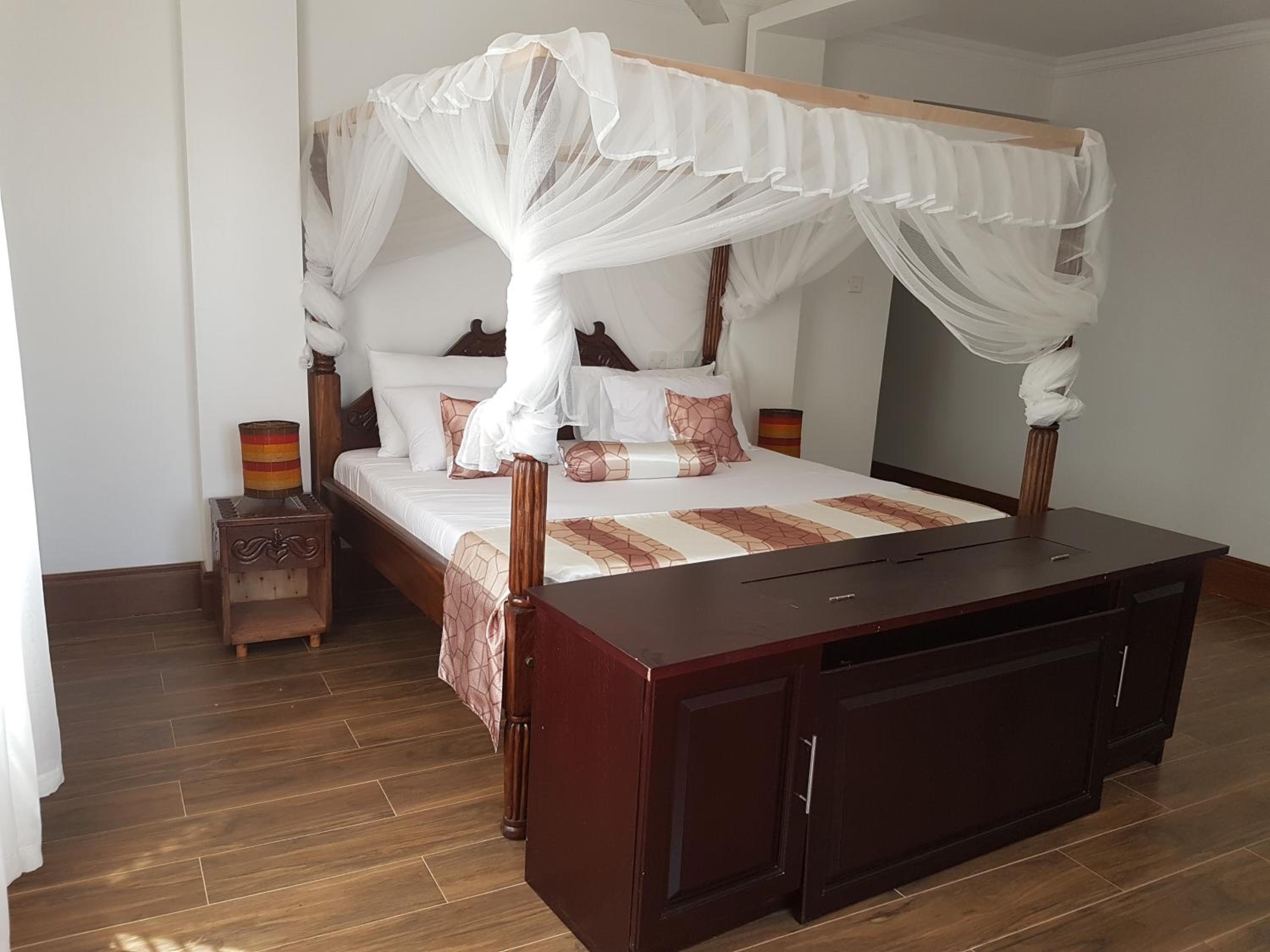 Queens Chateau Boutique Villa
