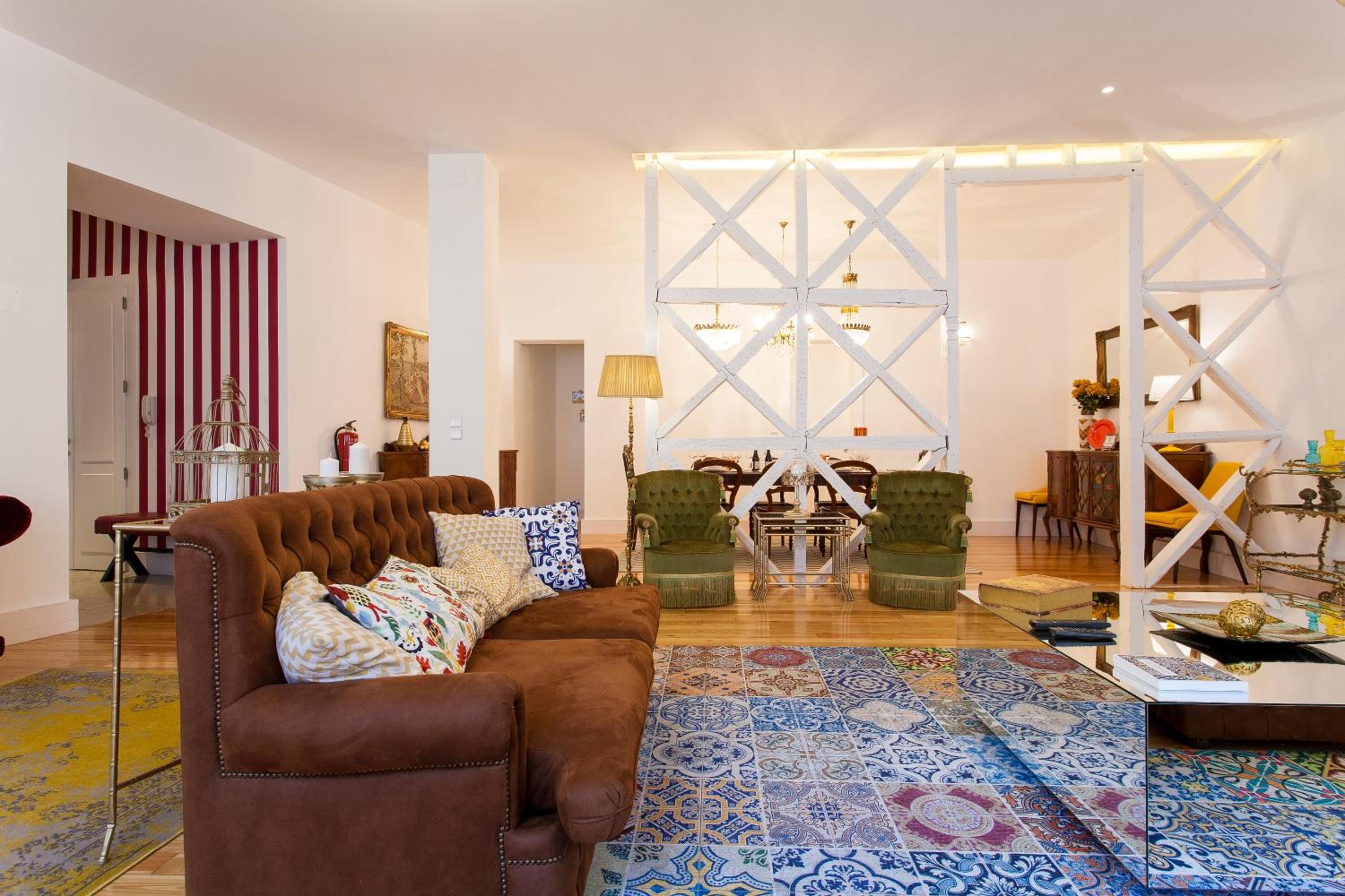 Chiado 4-Bedroom Flat view 3