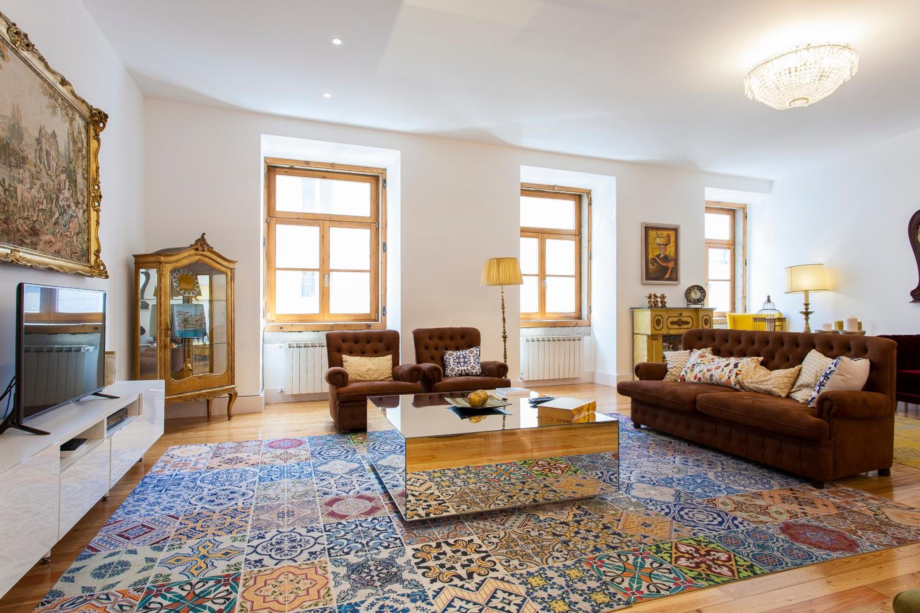 Chiado 4-Bedroom Flat view 2