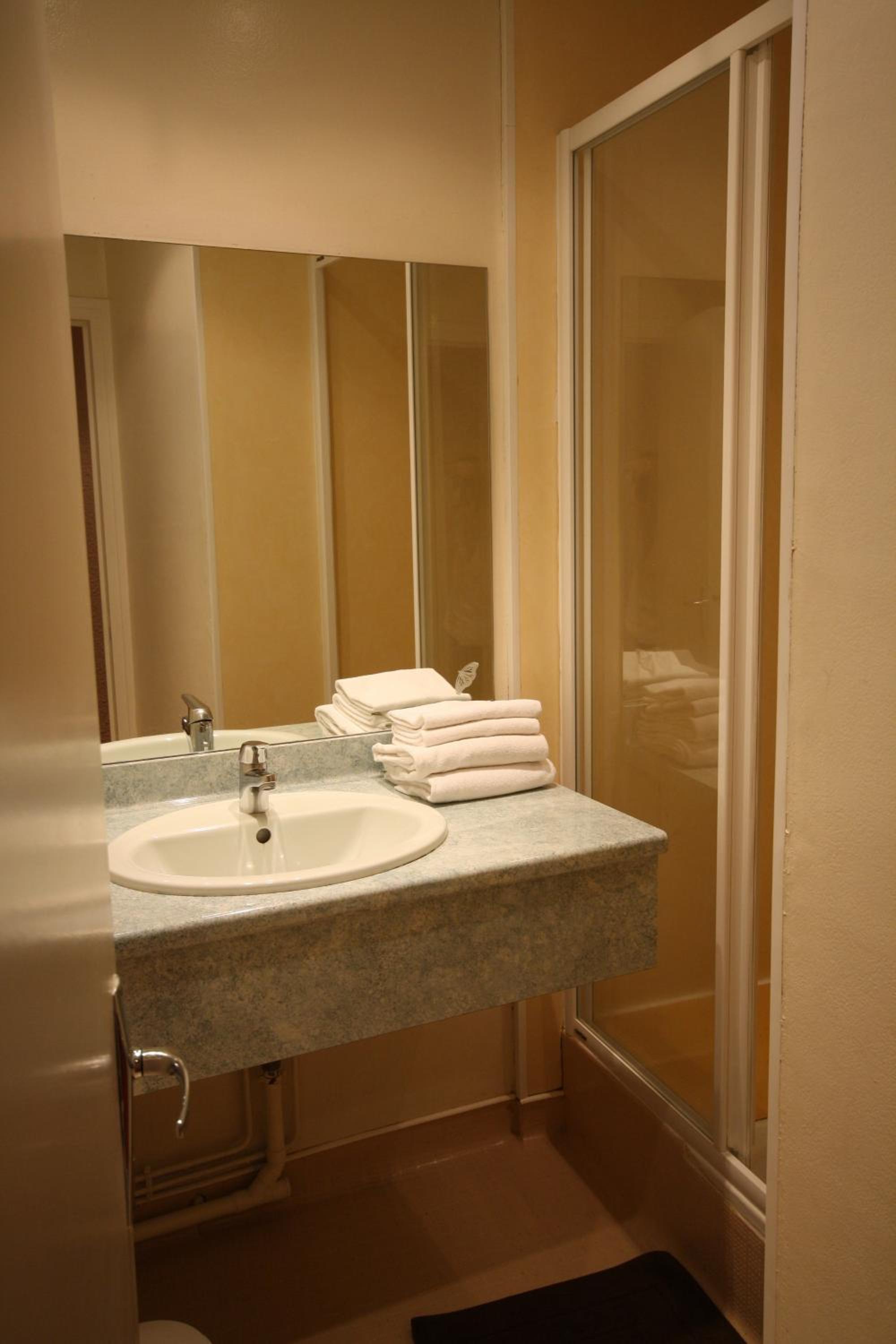 Logis Hotel L'ange Couronne, photo 34