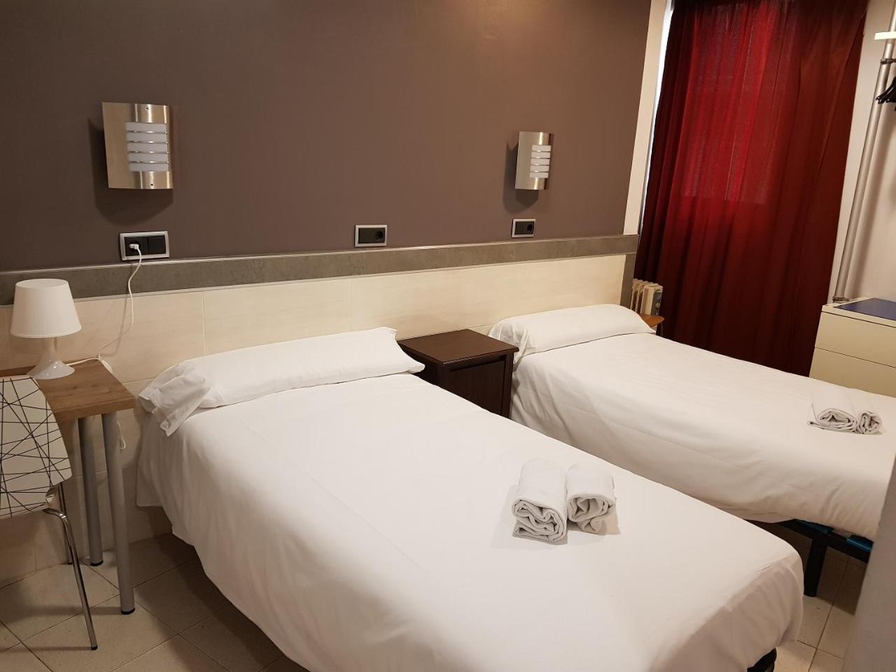 Hostal Levante Barcelona photo 4