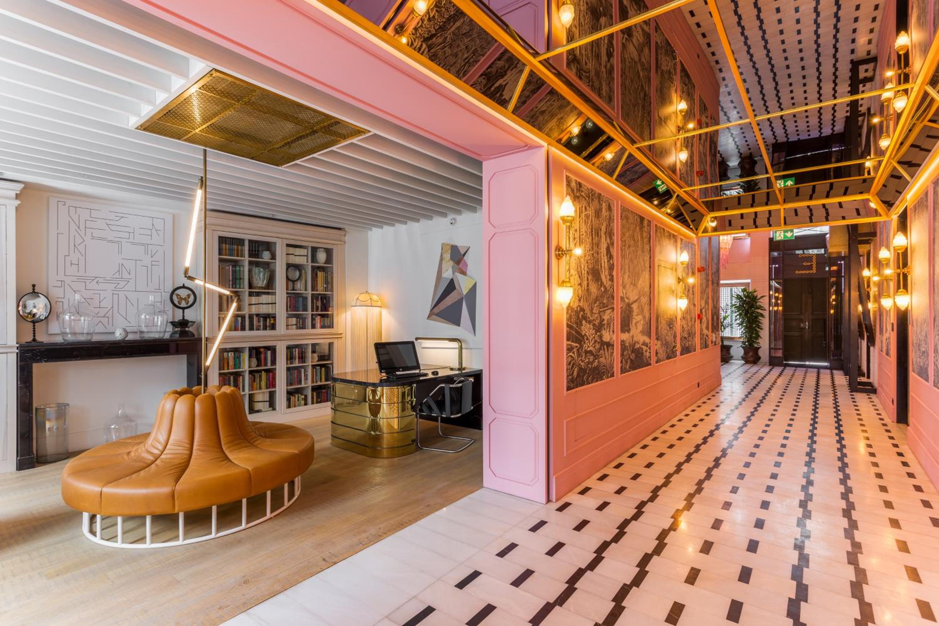 Room Mate Emir - Image 26