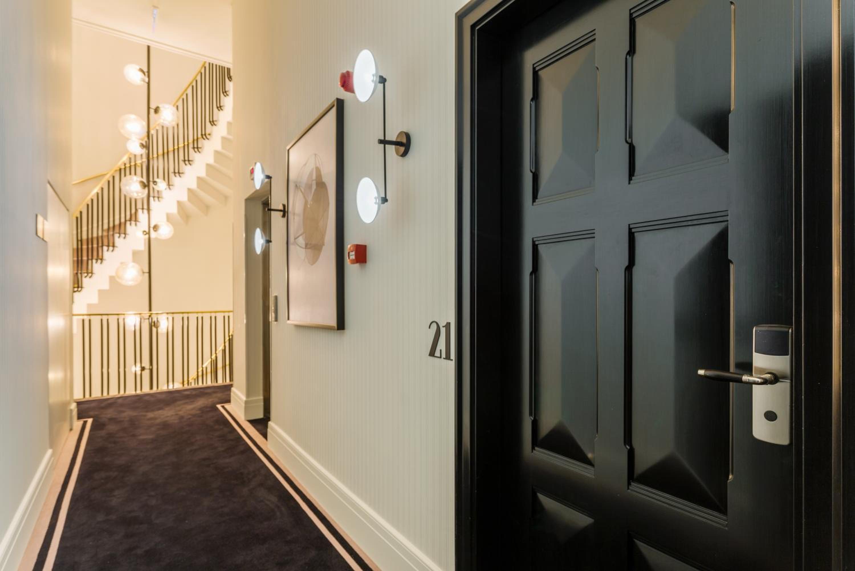 Room Mate Emir - Image 63