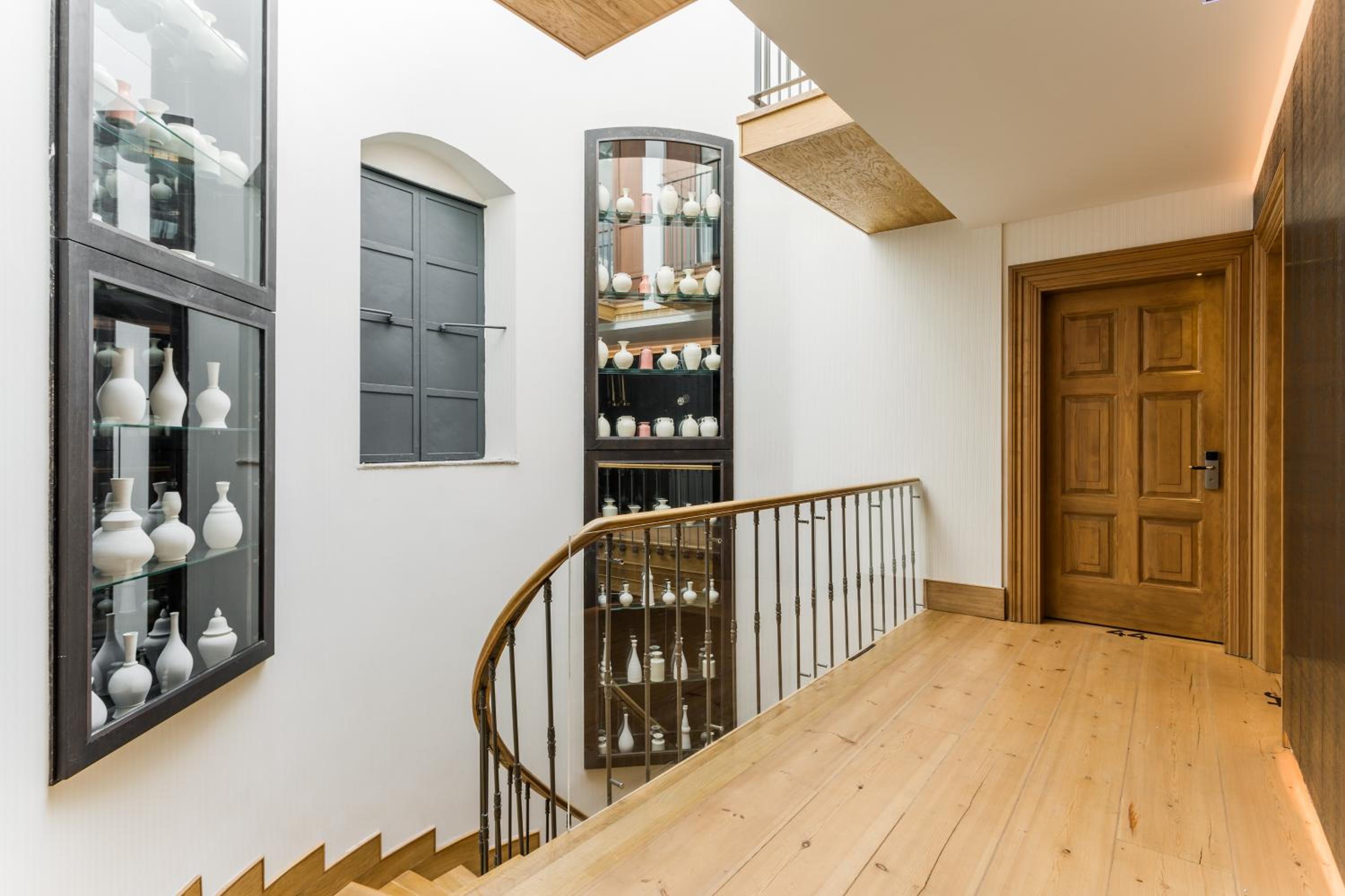 Room Mate Emir - Image 84