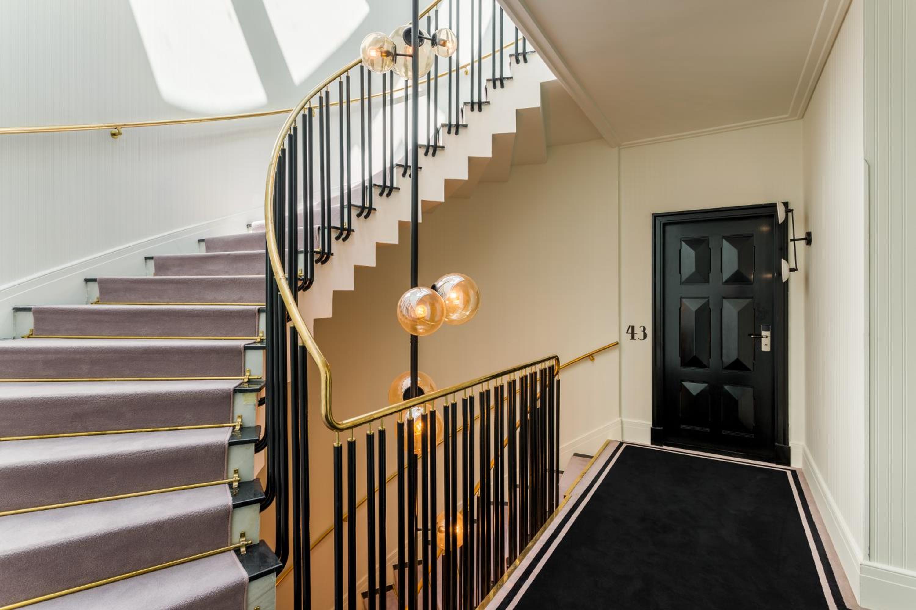 Room Mate Emir - Image 66