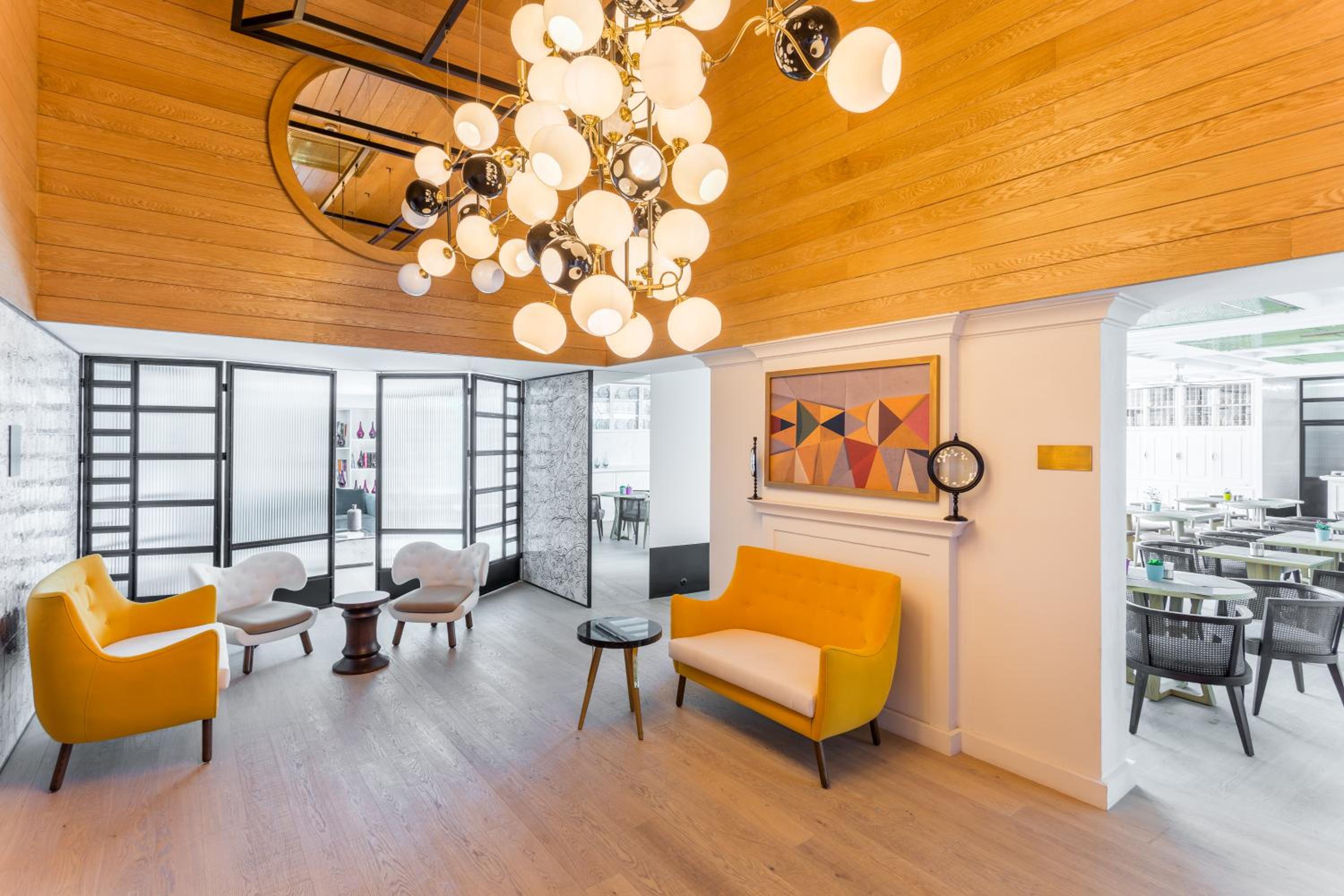 Room Mate Emir - Image 33