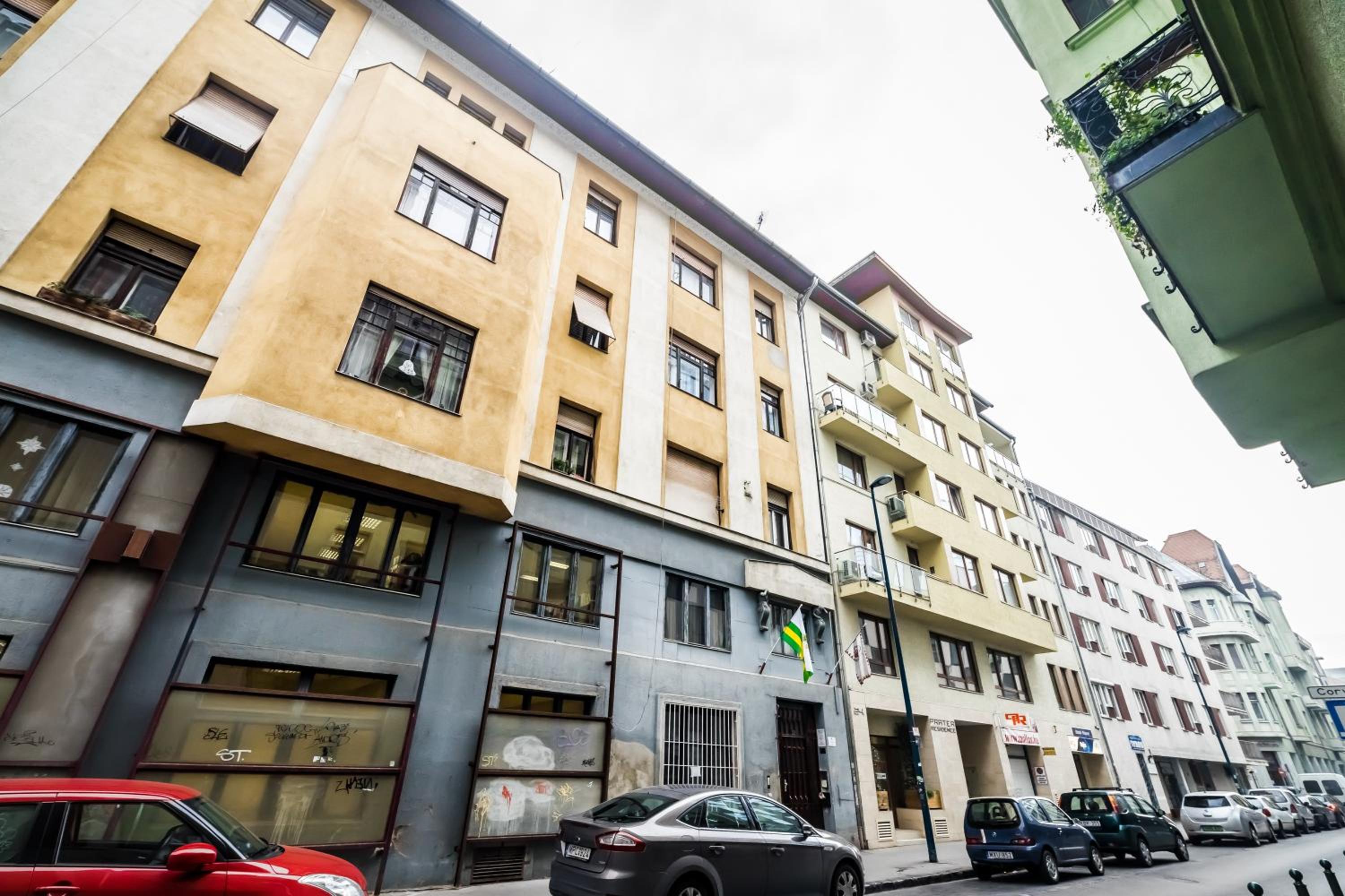 BpR Corvin Cozy Apartments view 3