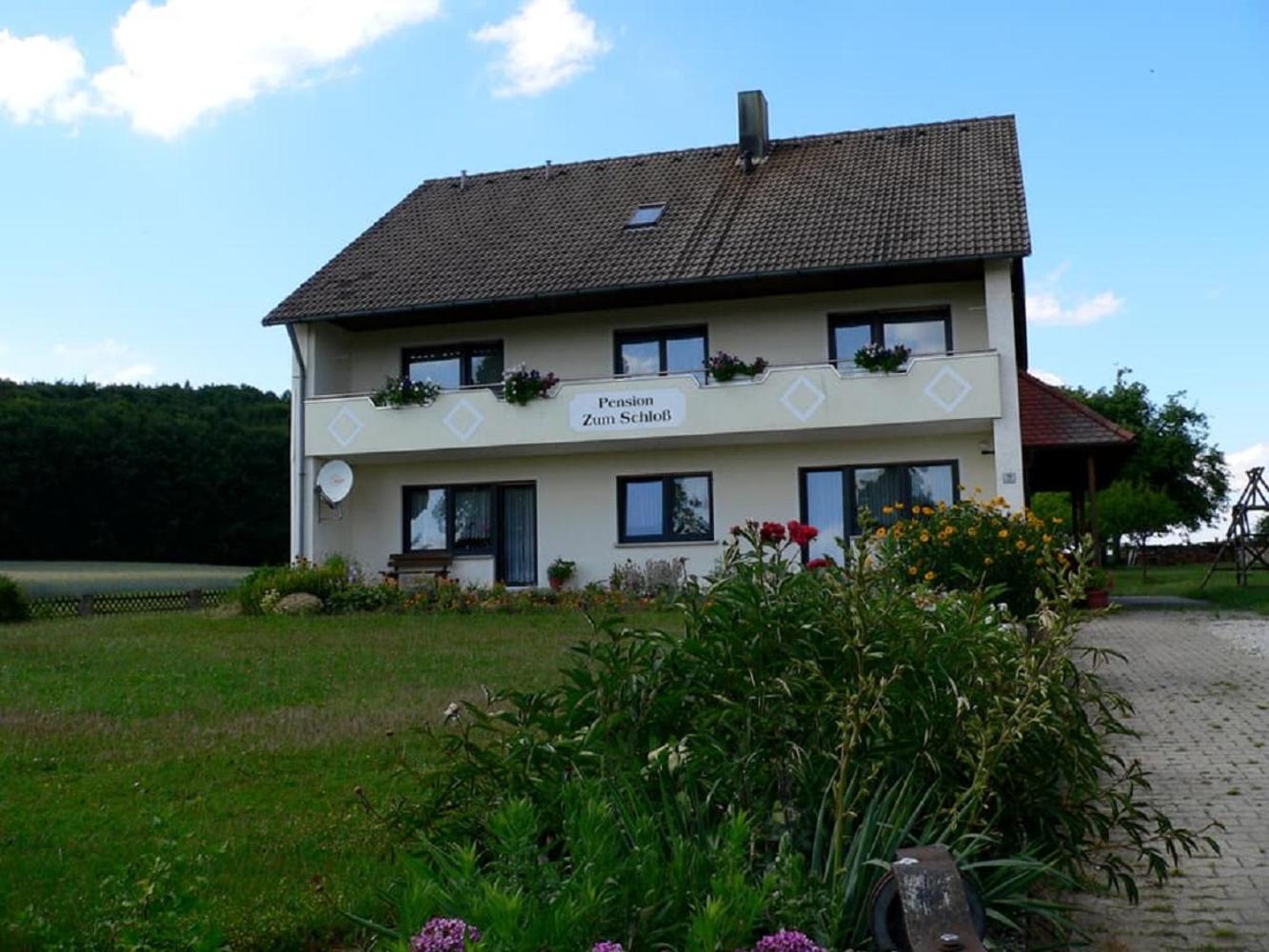 Landgasthof Zum Schloss view 2