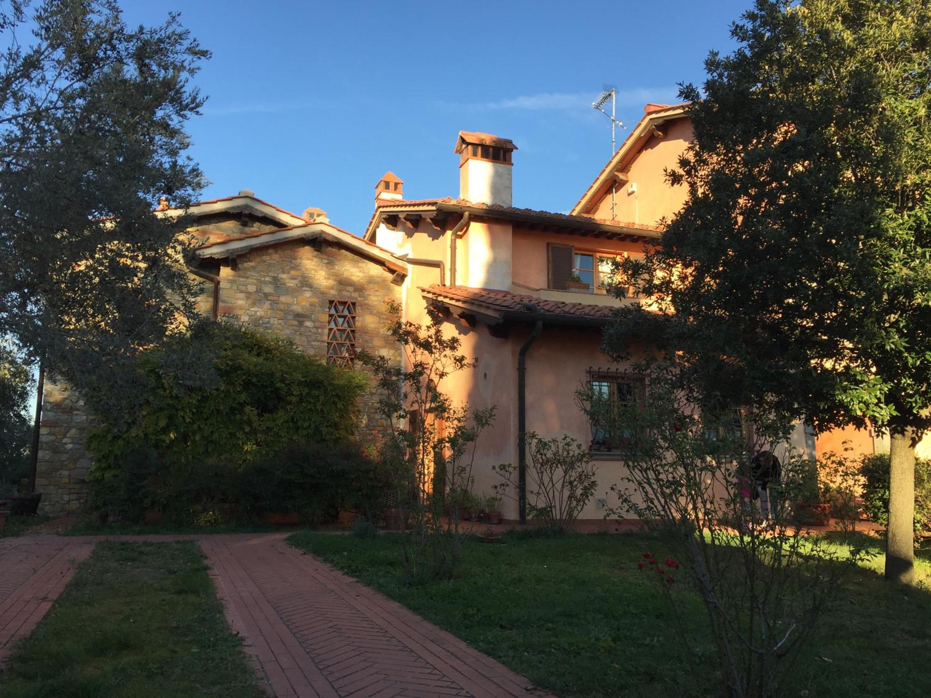 Rosso Del Chianti view 2