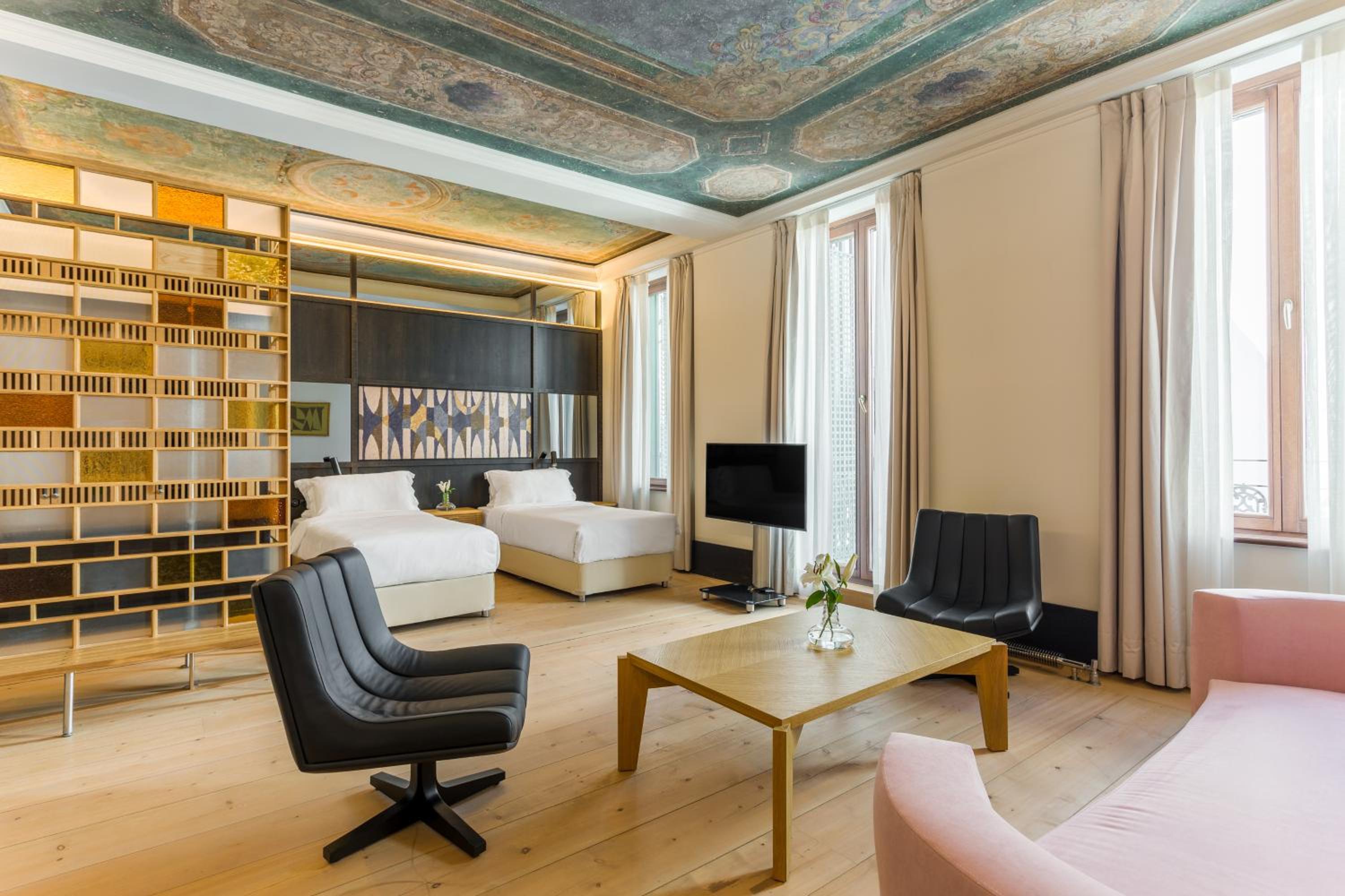 Room Mate Emir - Image 43