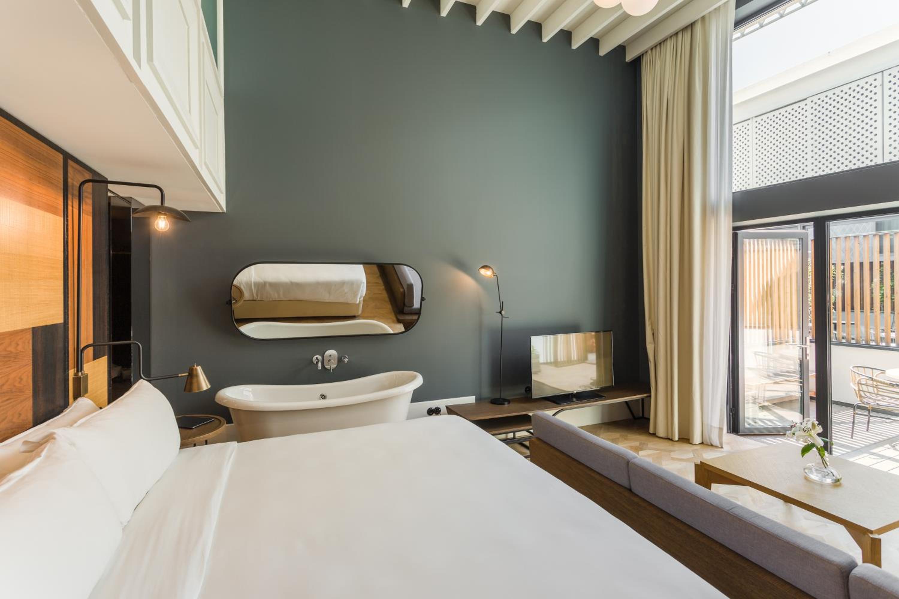 Room Mate Emir - Image 89