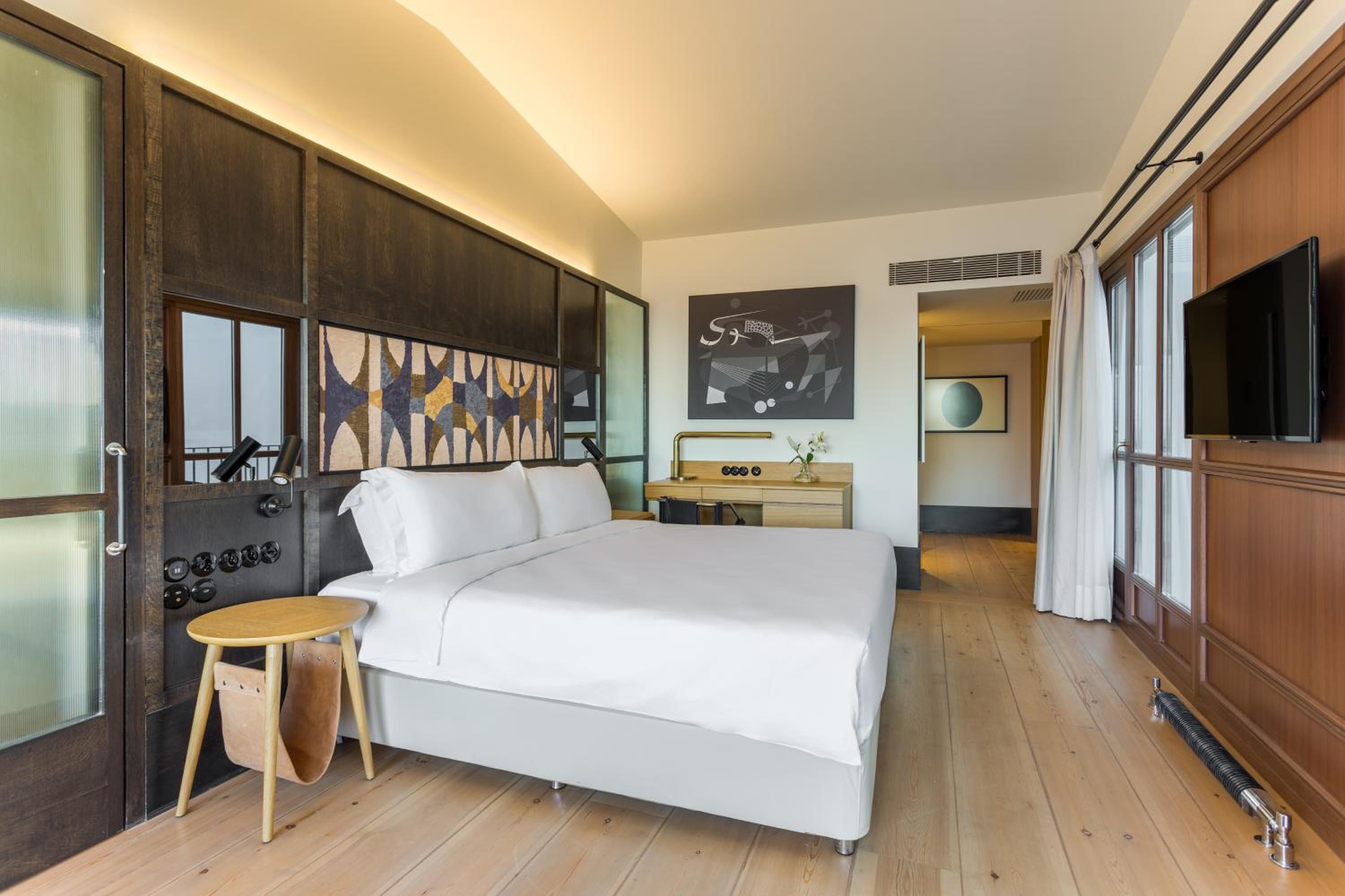 Room Mate Emir - Image 37